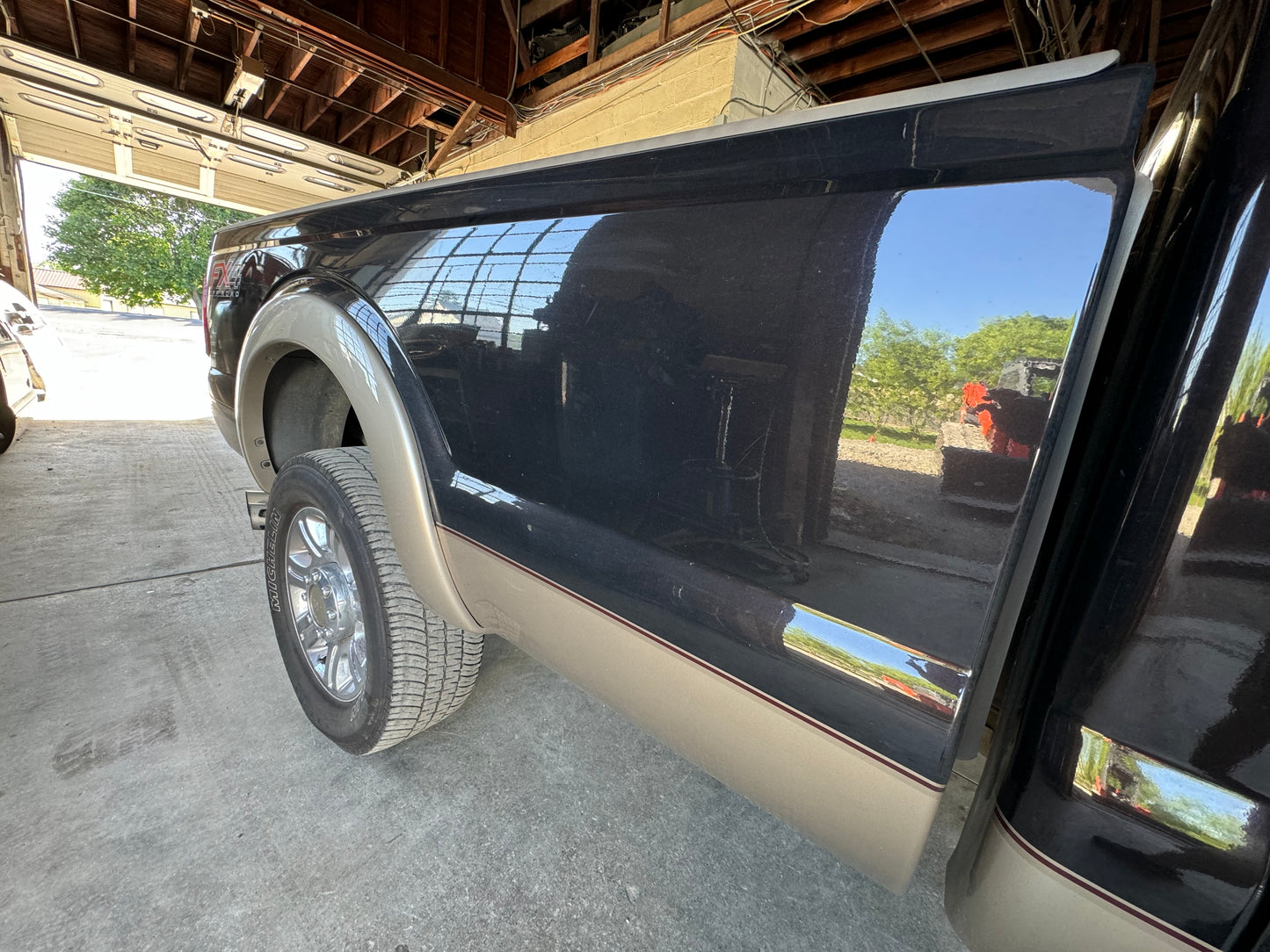 2011-2016 Superduty 8’ bed Kodiak brown/adobe #1070