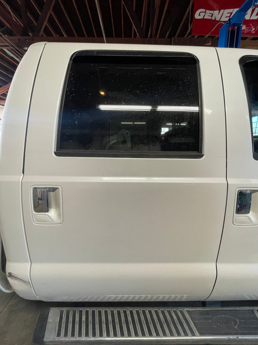 2011-2016 Superduty RH rear door pearl white UG #1063