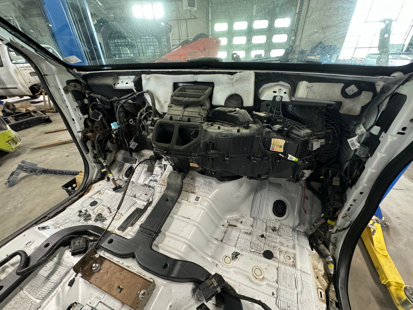 2011-2016 Superduty crew cab stripped Pearl White UG #1067