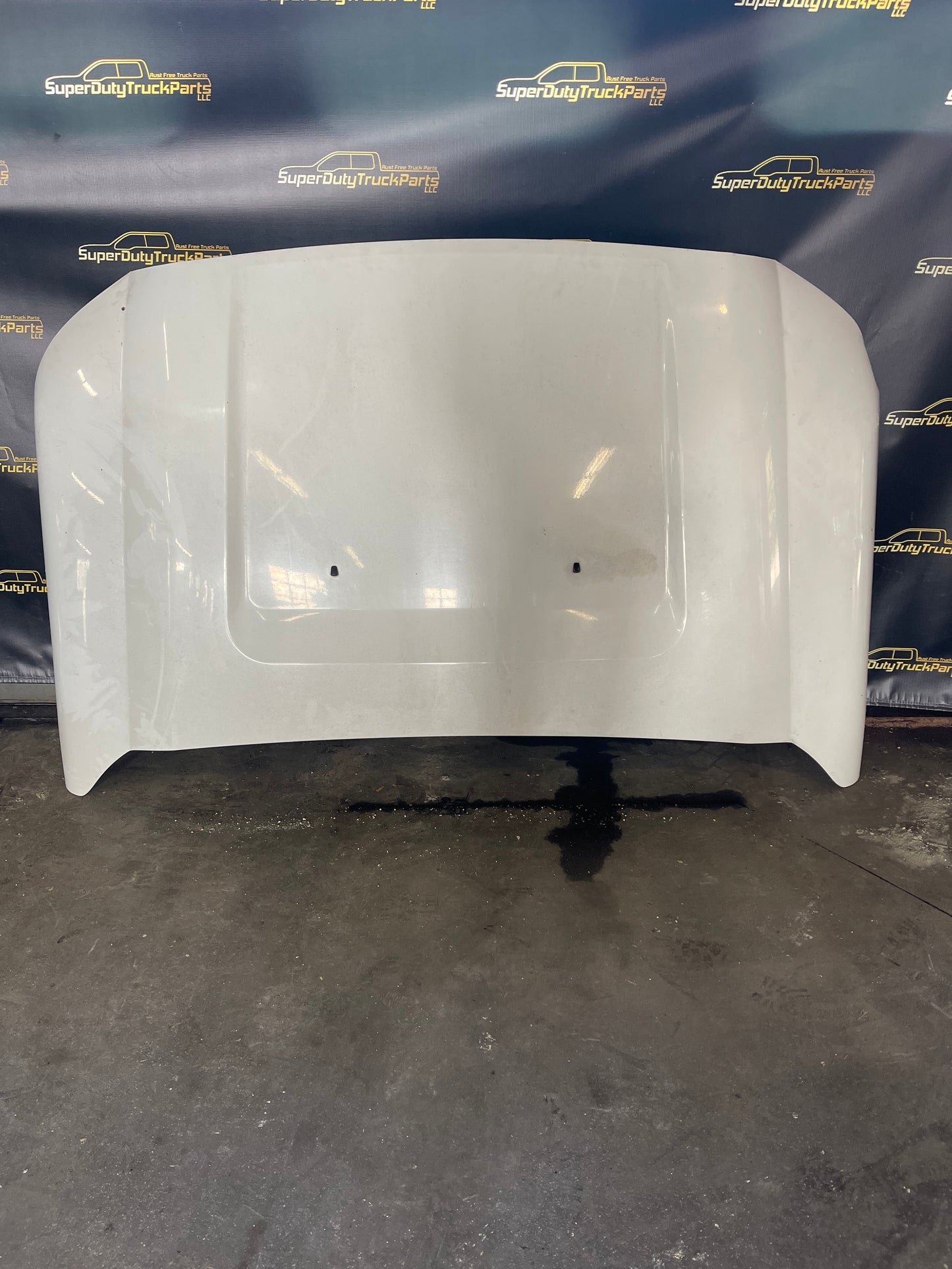 2011-2016 Superduty Hood Oxford White Z1