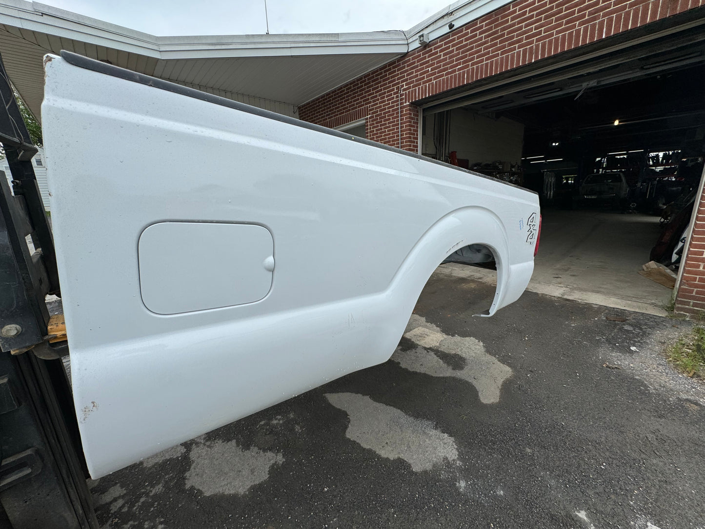 2011-2016 Superduty 8’ bed Oxford white #125102