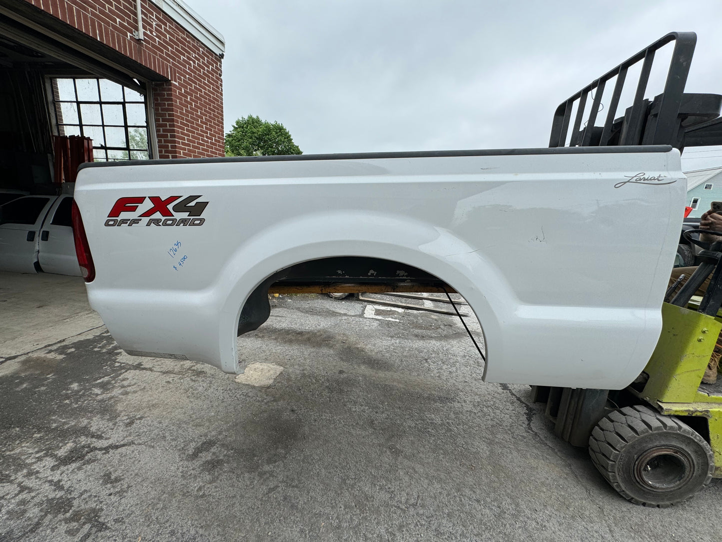 1999-2010 Superduty 6’9” Oxford white #12635