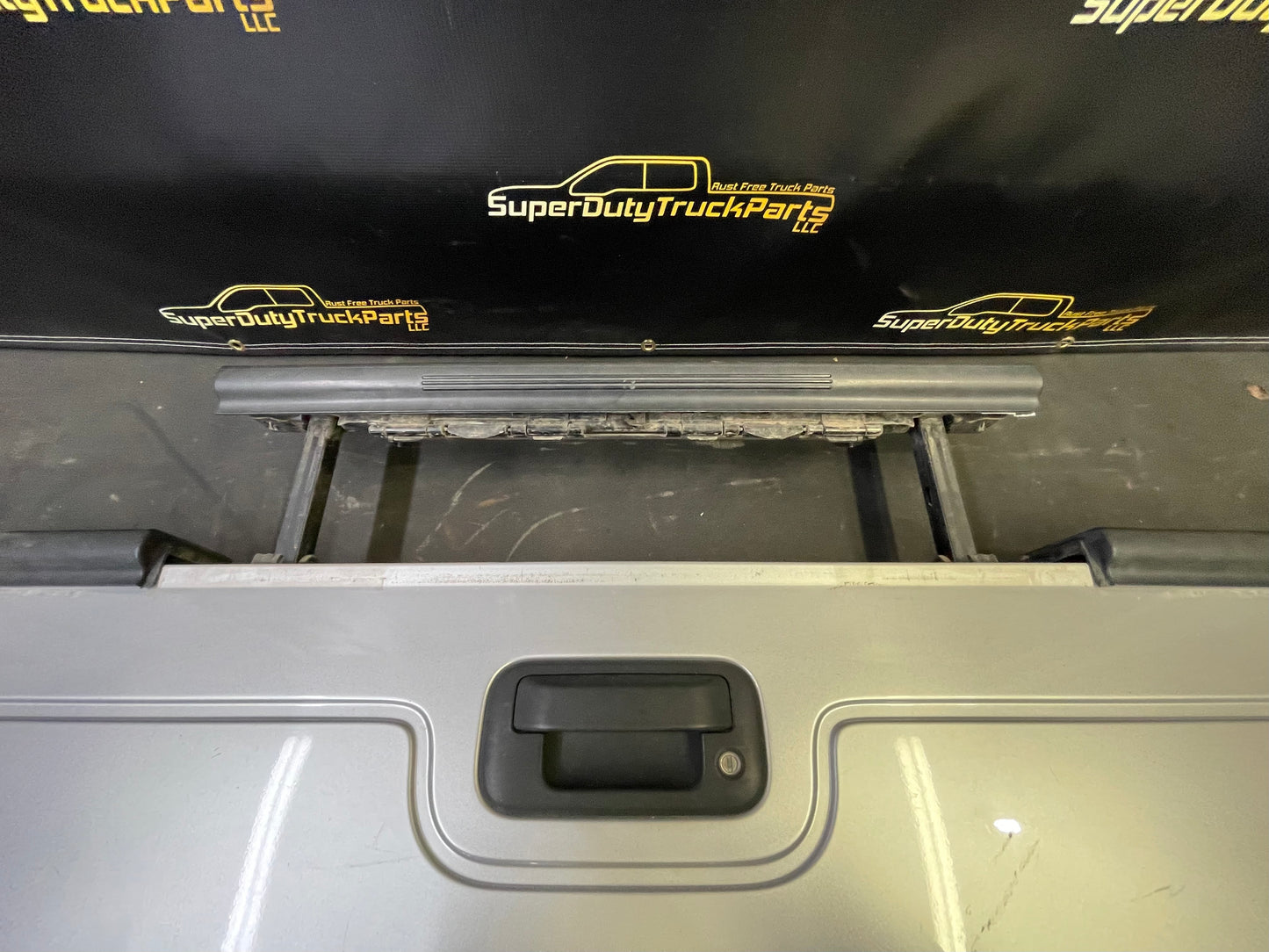 2013-2016 Superduty Tailgate step and camera (fits 08-16) silver UX #12608