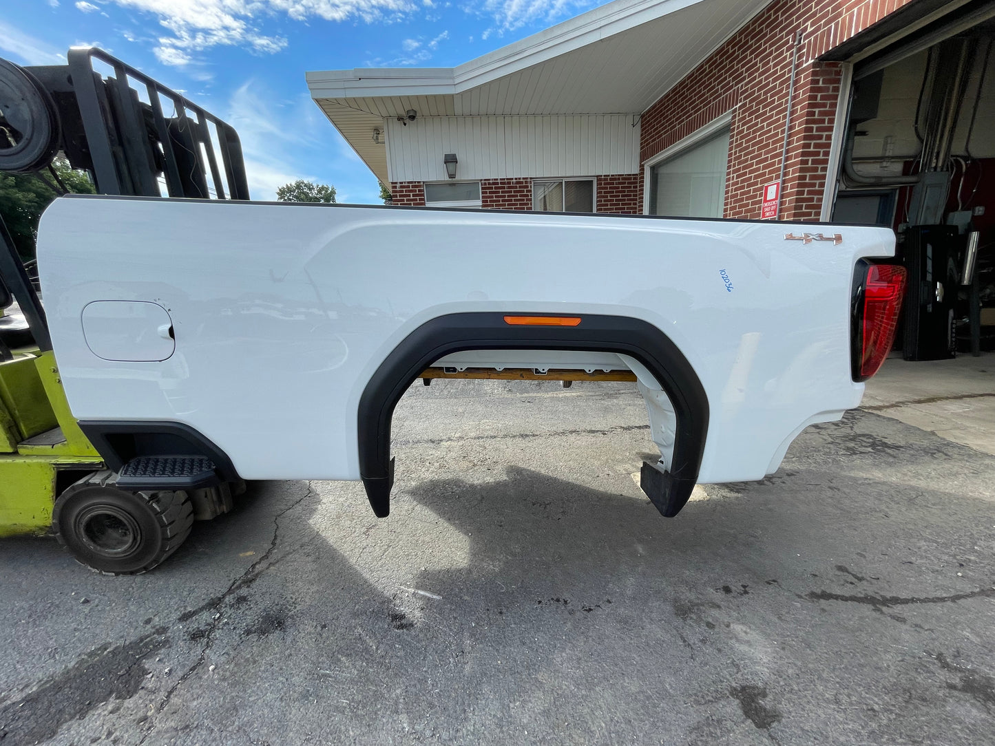 2022 GMC Sierra 8’ Bed #102036