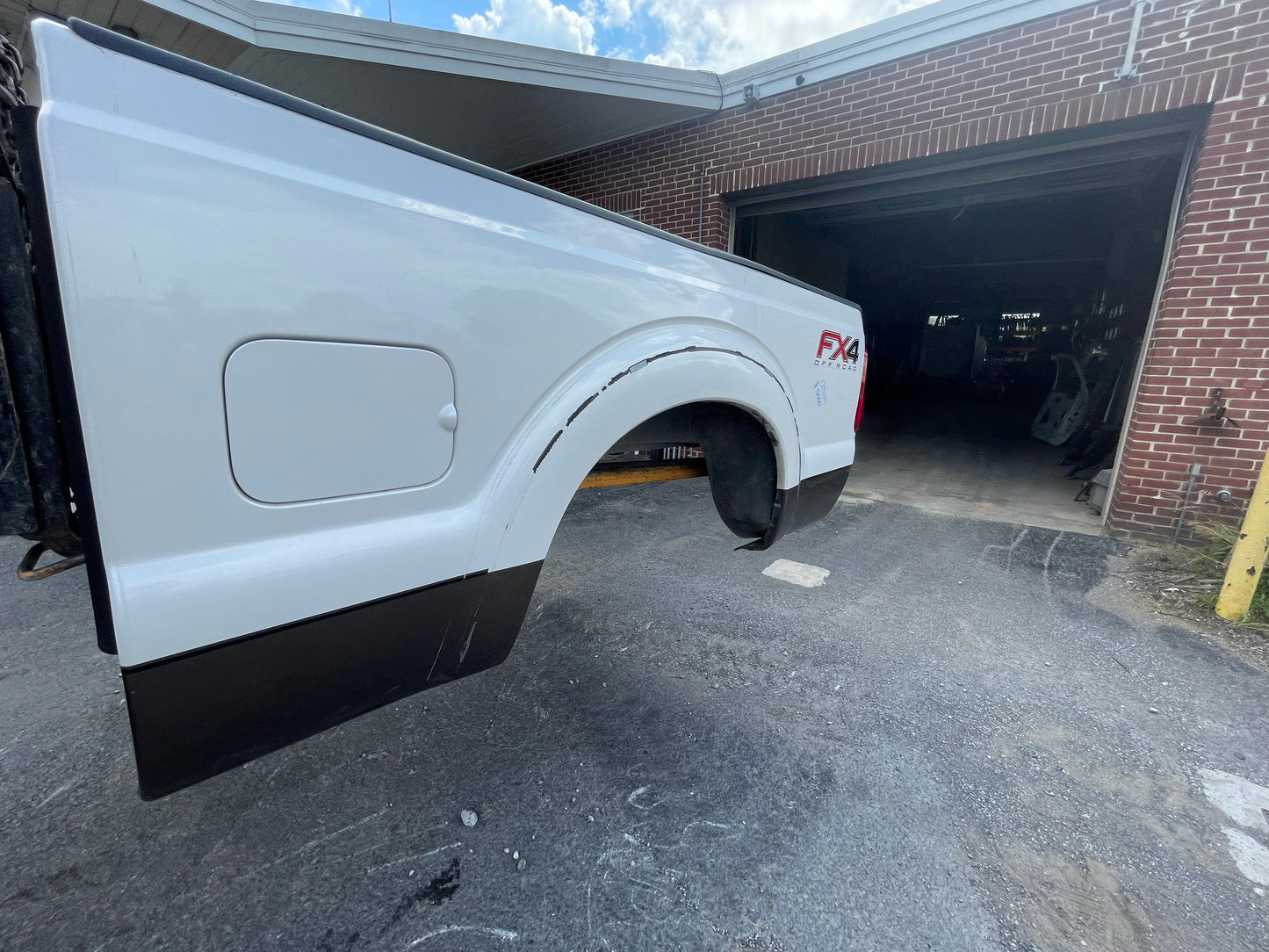 2011-2016 Superduty 6’9” Bed Color code UG/H5 #12560