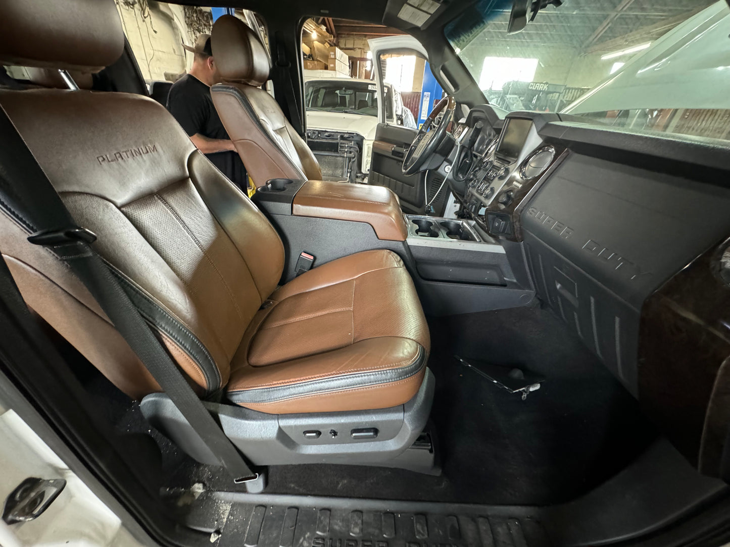 2013-2016 Superduty Platinum seats Pecan