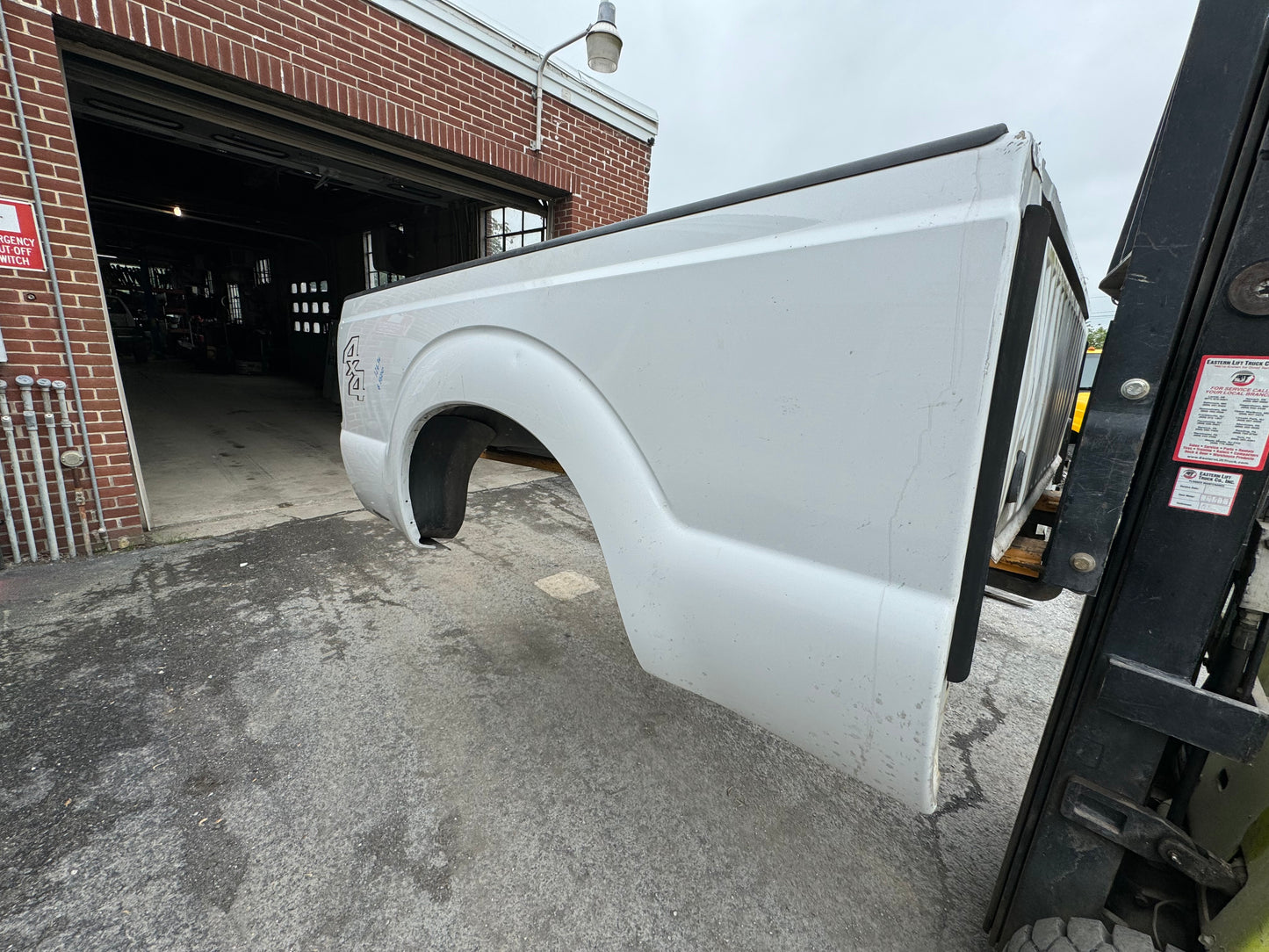 2011-2016 Superduty 6’9” Oxford white #12636