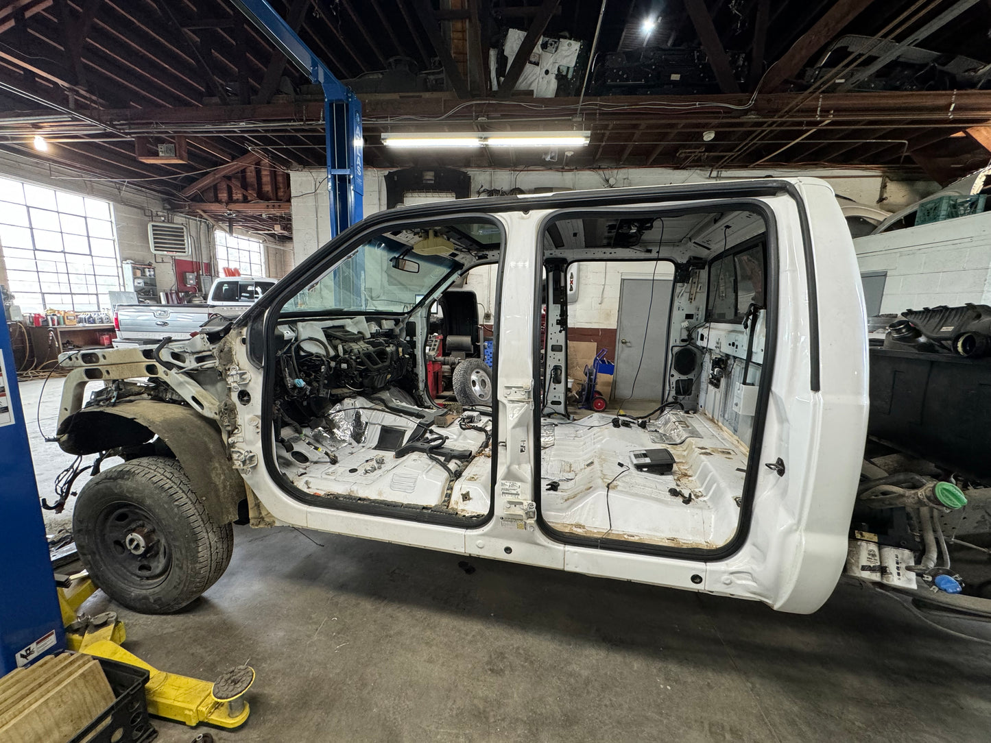 2011-2016 Superduty crew cab pearl white #1068