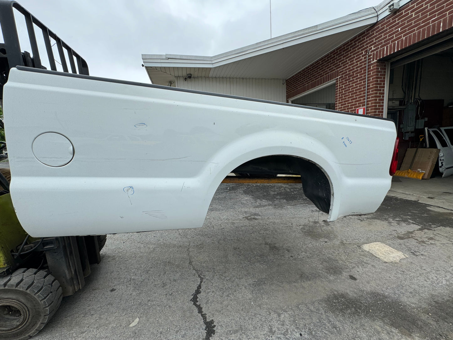 1999-2010 Superduty 8’ Oxford white #12633