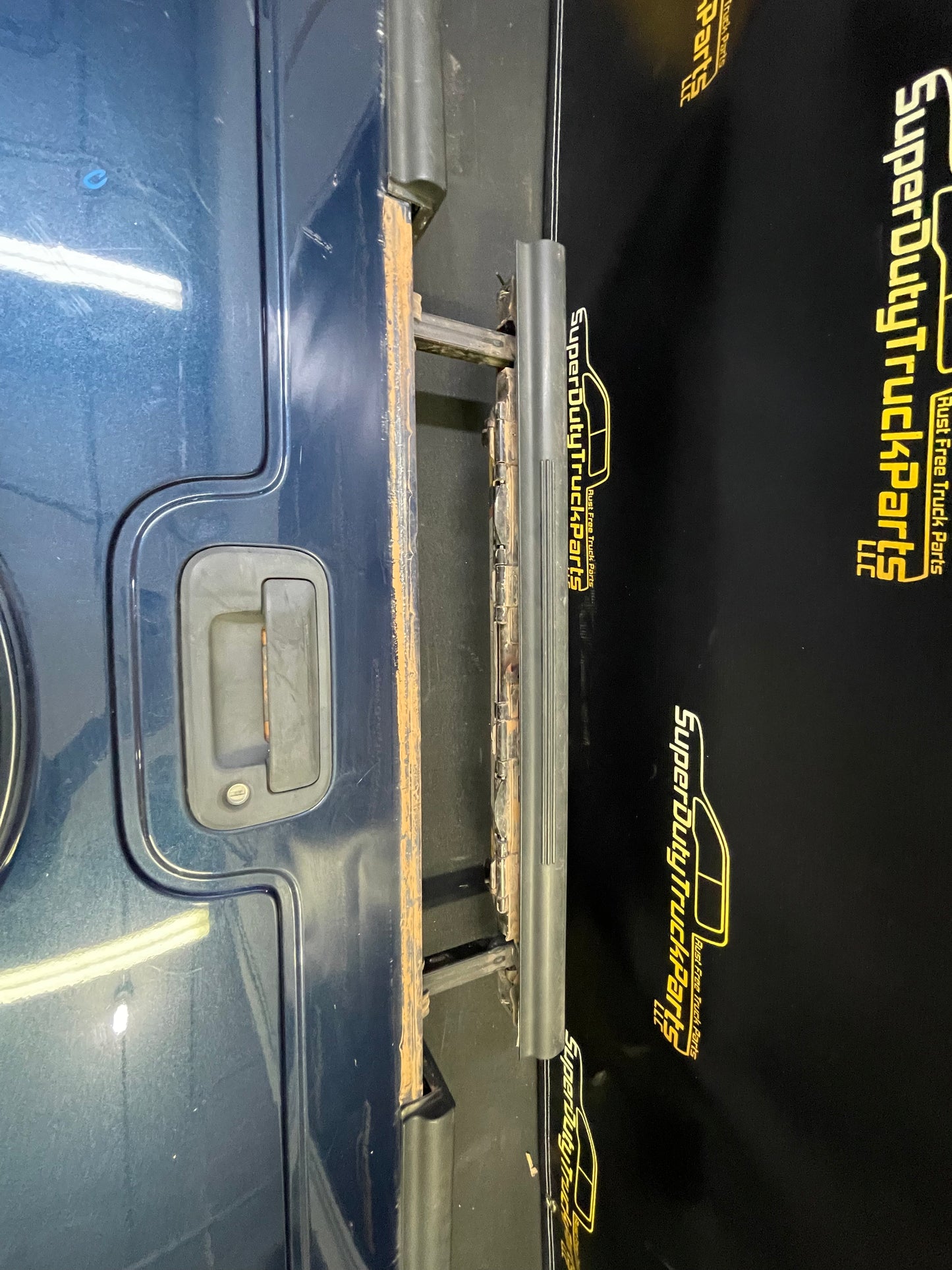 2011-2016 Superduty Tailgate w/ Step Blue Jeans N1