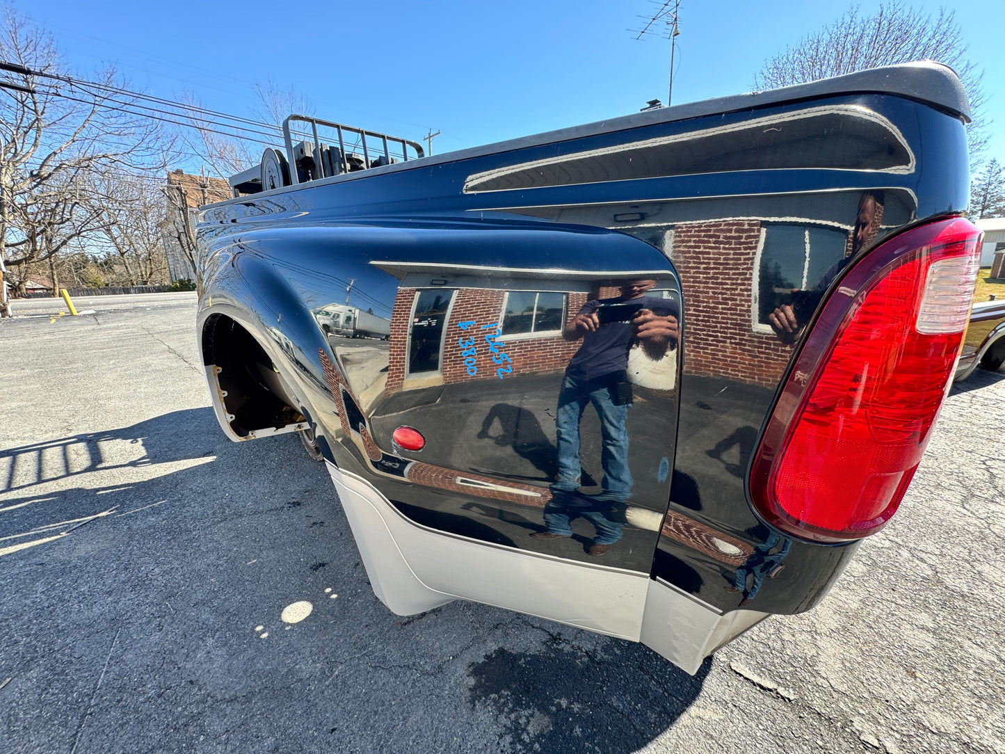 99-10 Superduty 8’ DRW Bed #12652