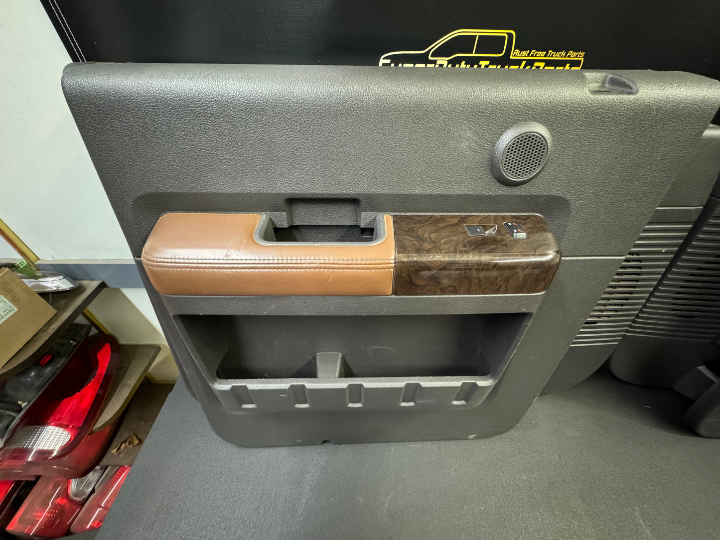 2011-2016 Superduty Platinum Pecan Door Panels