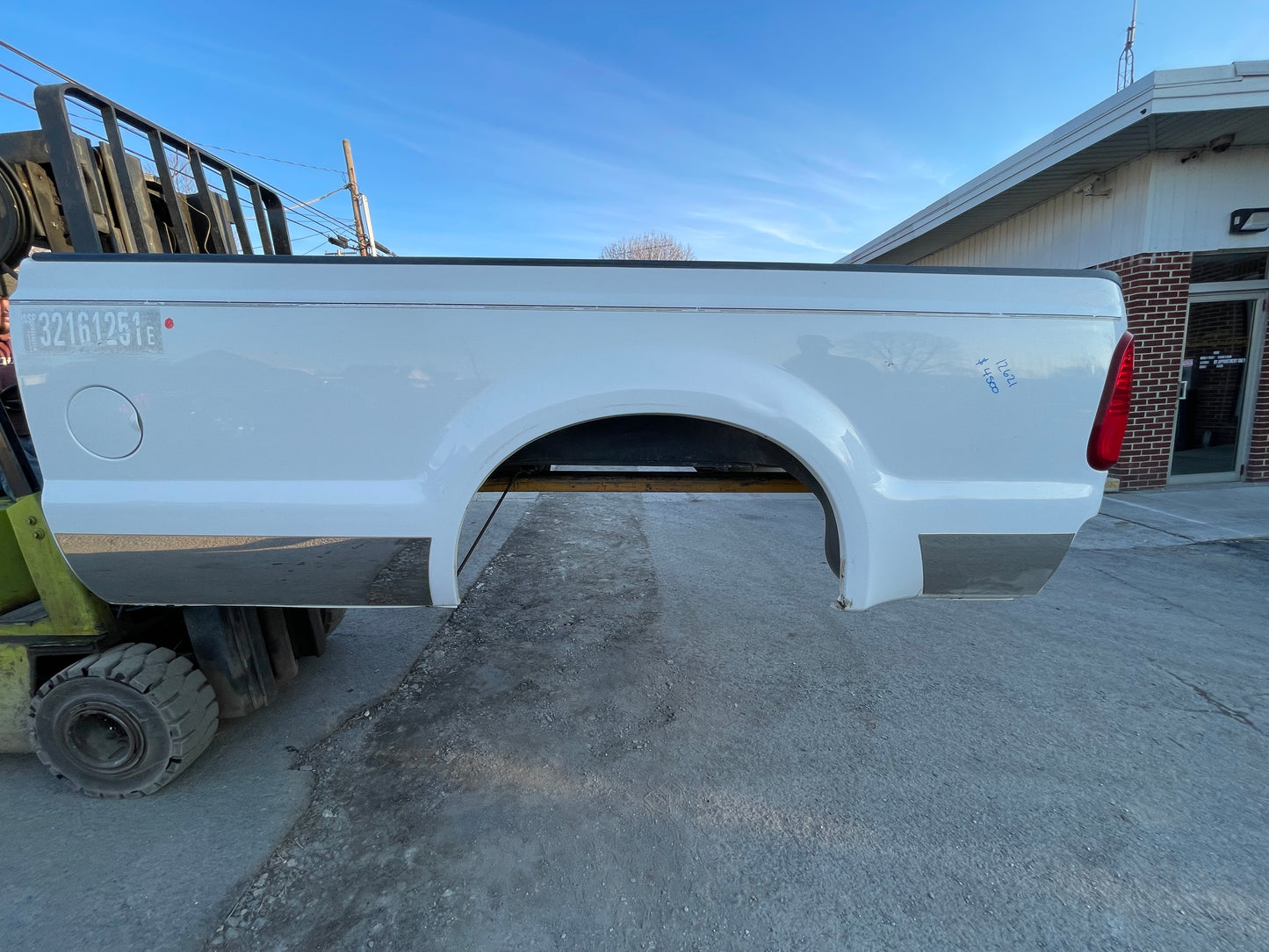 1999-2010 Superduty 8’ bed Oxford white #12621