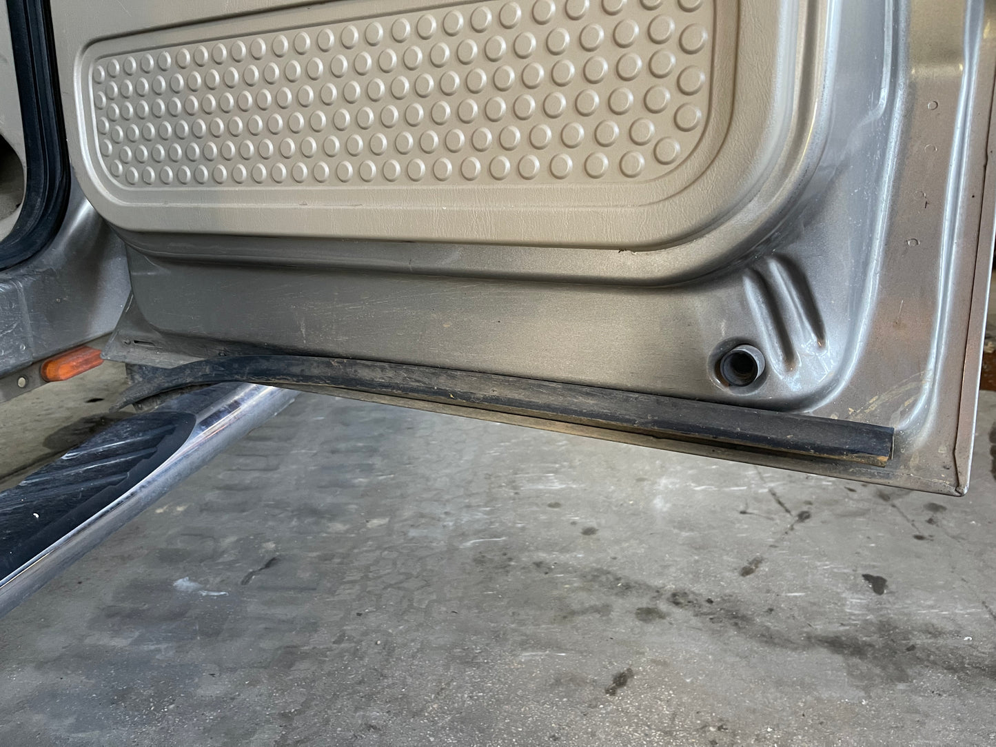 99-07 Superduty Passenger Rear Door Arizona Beige