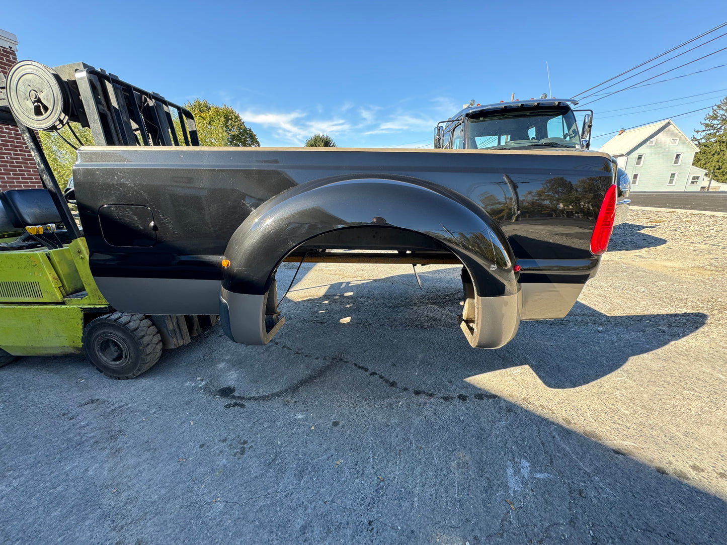 11-16 Superduty 8’ DRW Bed tuxedo black/ adobe #1082