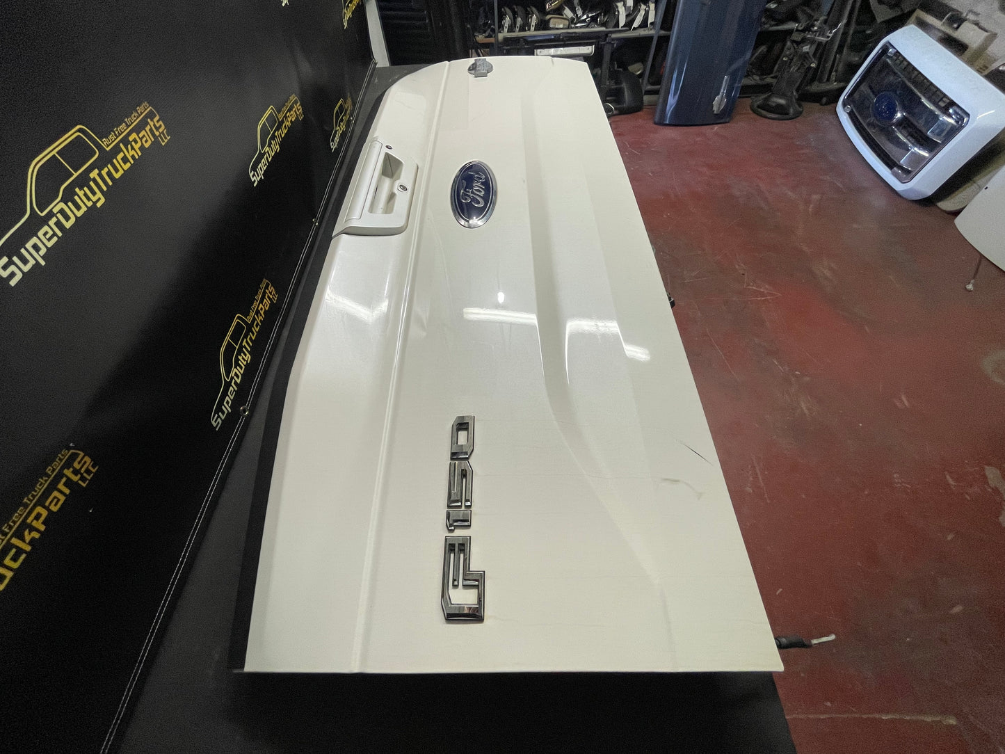 2015-2020 F150 King Ranch Tailgate Pearl White #12620