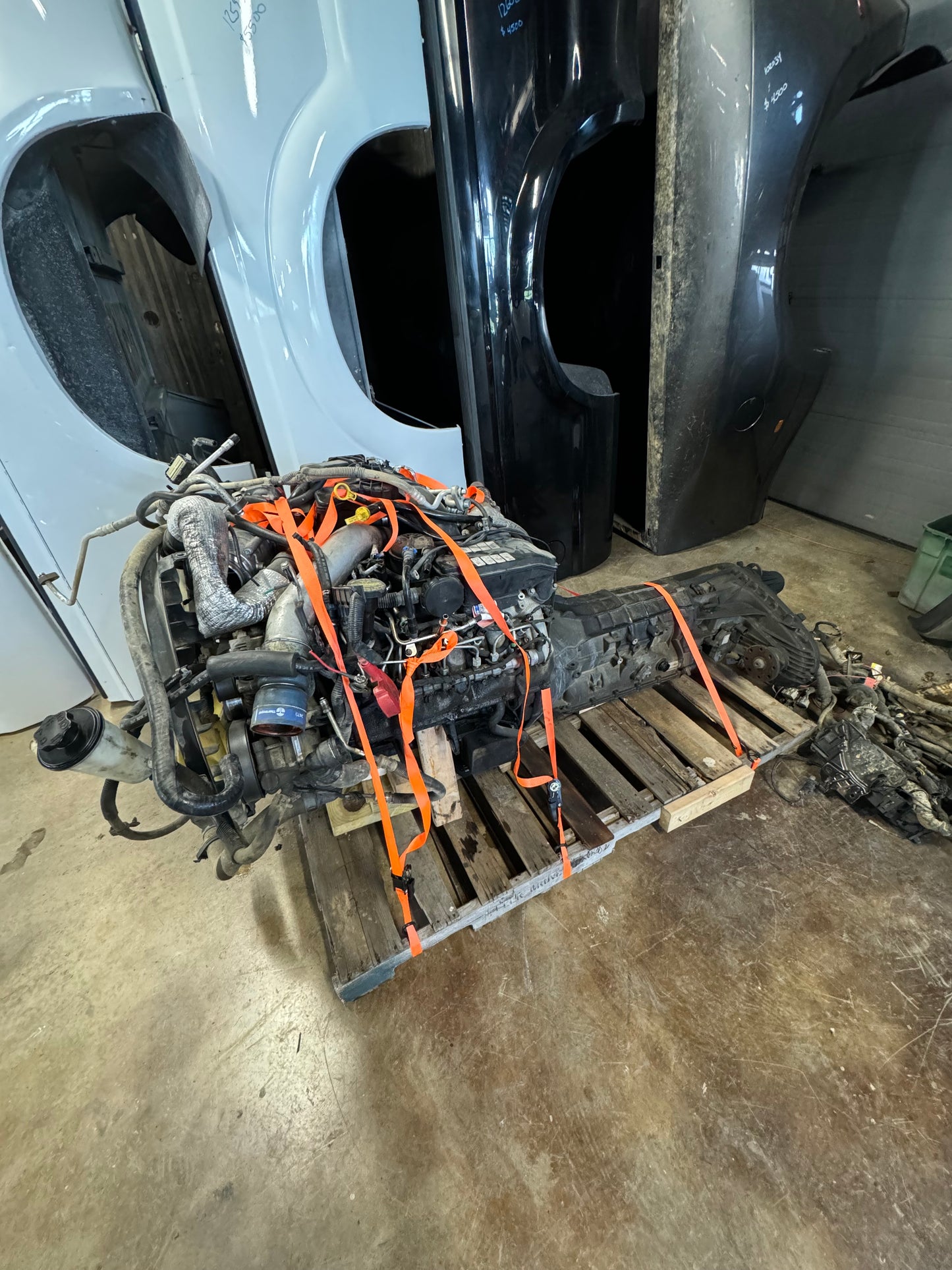 2014 (11-14)Superduty 6.7 engine/trans/tcase 120k miles #1067
