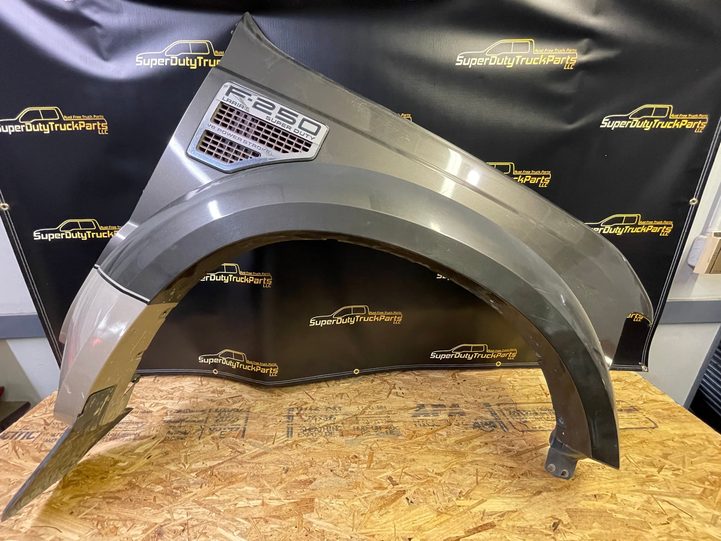 2008-2010 Ford F450 RH Front Fender colors T7/G3