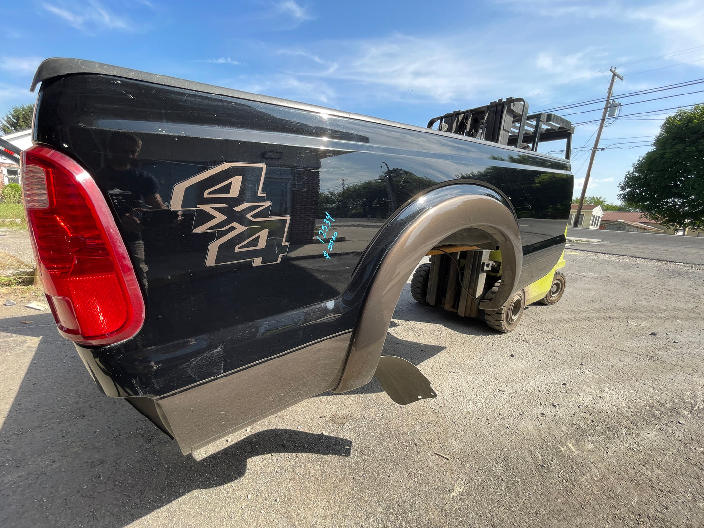 2011-2016 Superduty 8' Bed #12534 Color UH/H5