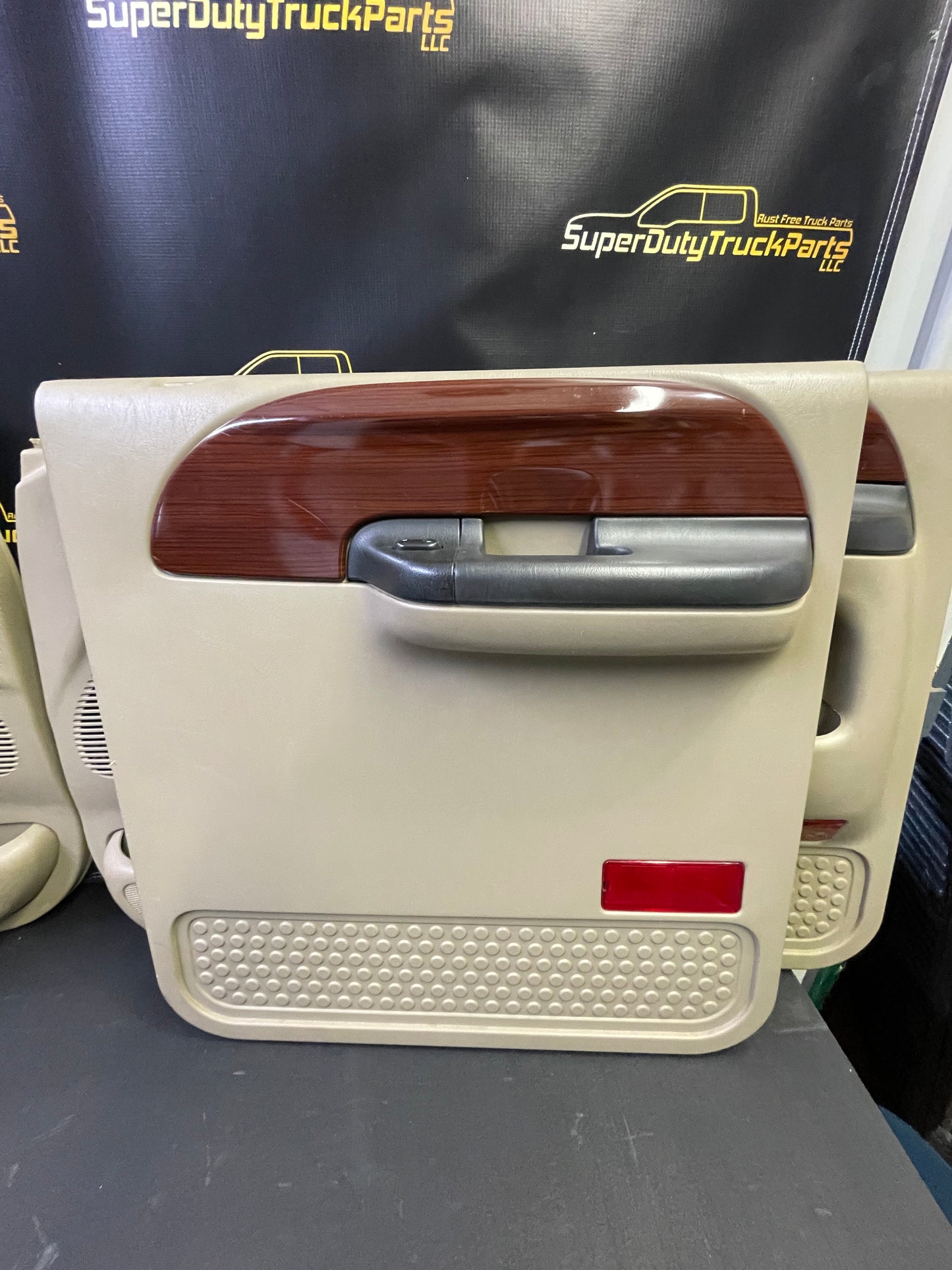 99-07 Superduty Lariat Door Panels Tan