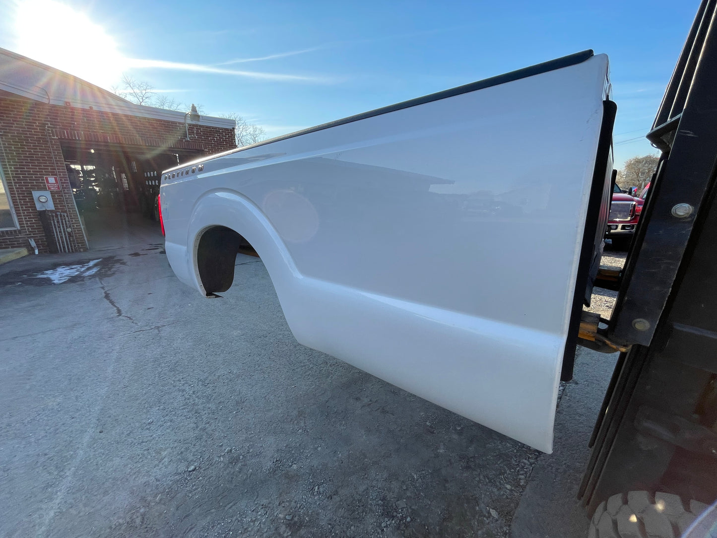 2011-2016 Superduty 8’ bed pearl white UG #12613