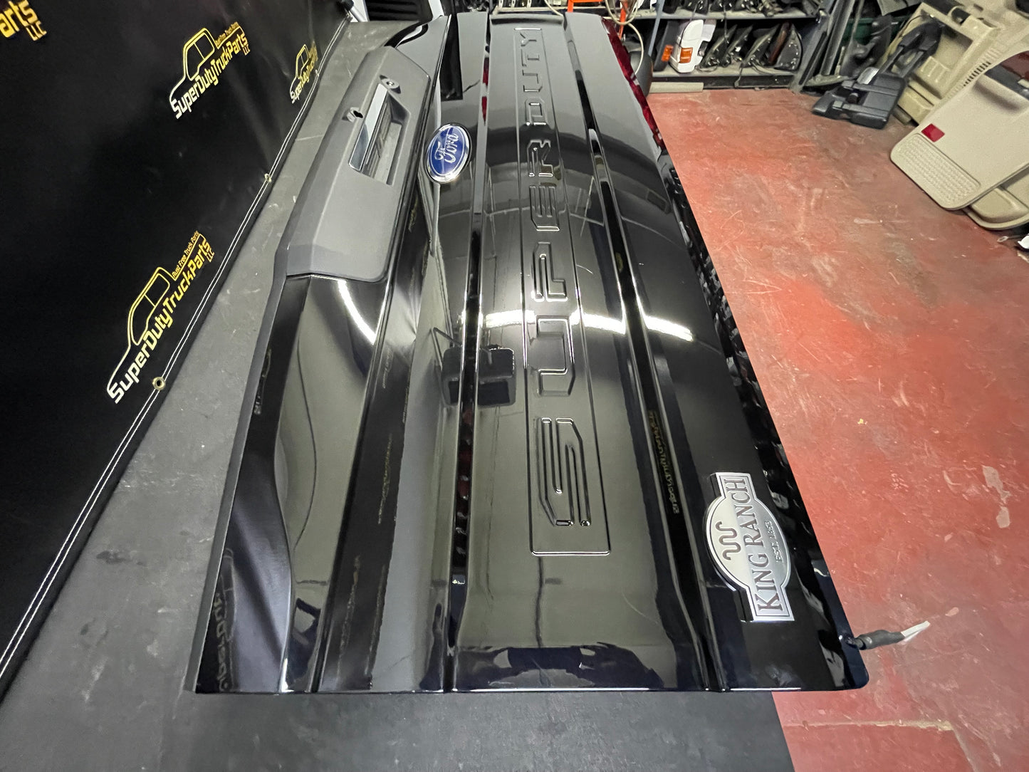 2020-2022 Superduty Tailgate- step, camera, hitch illum, power release and locks. #10206