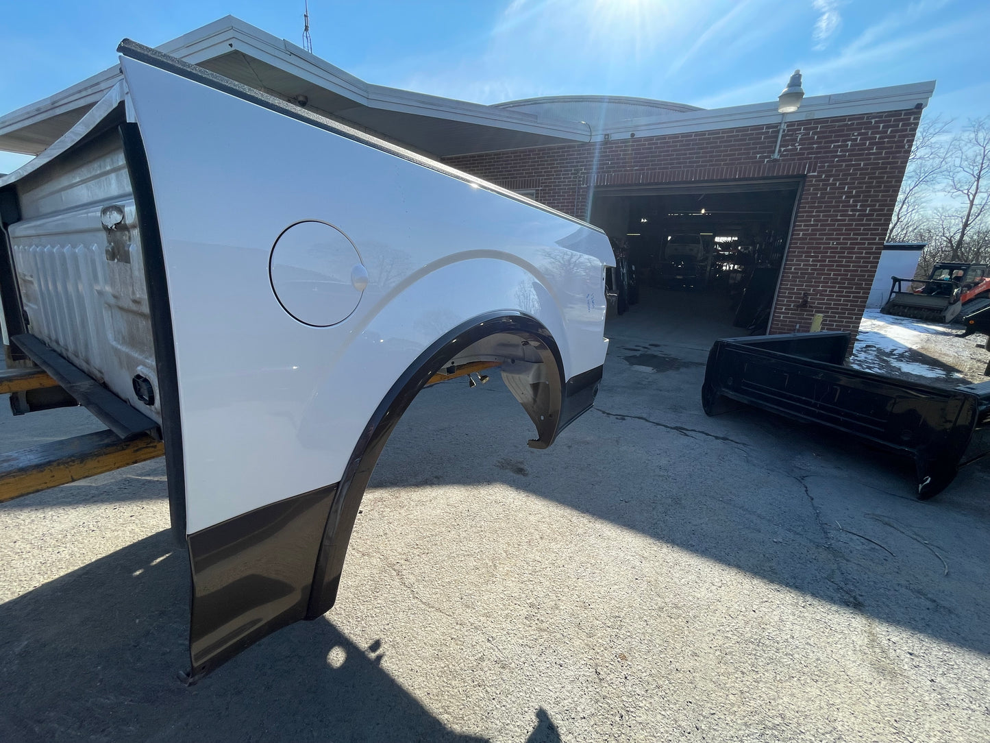 2015-2020 F150 5’6” pearl white/carribou #12601