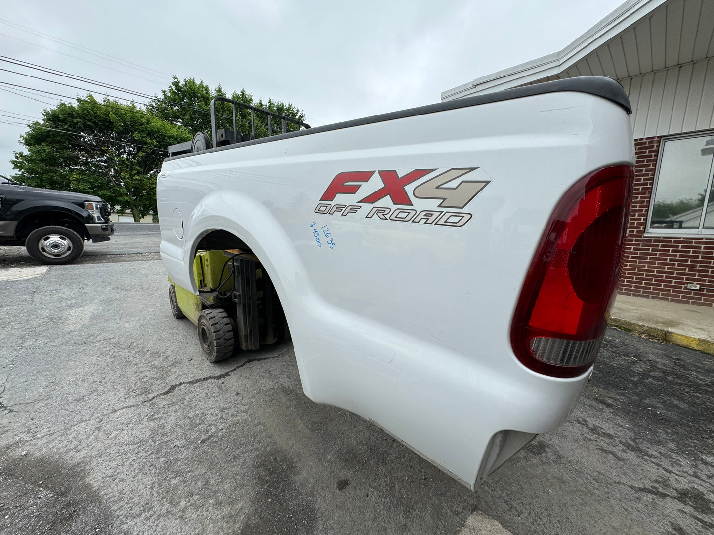 1999-2010 Superduty 6’9” Oxford white #12635