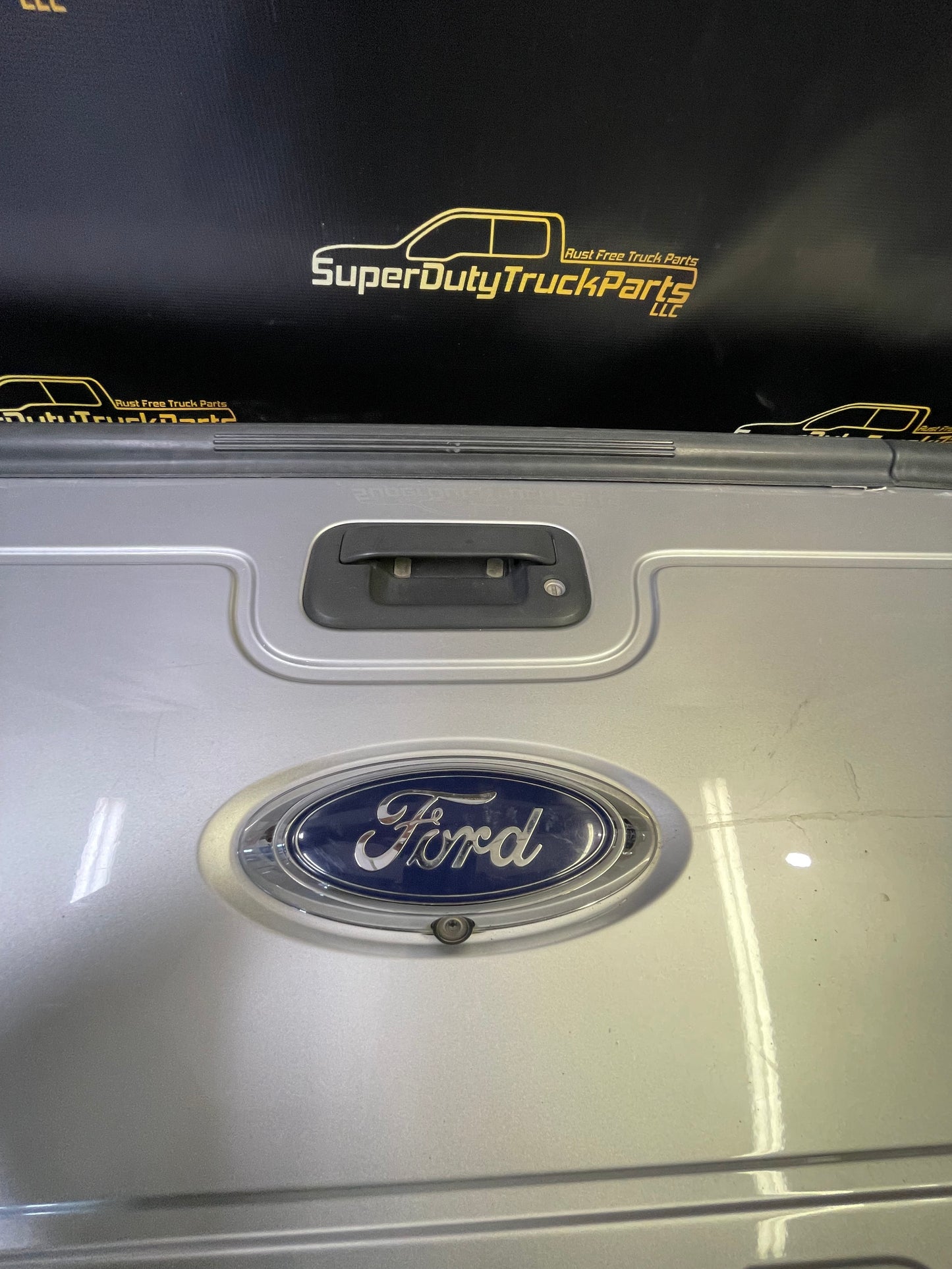 2013-2016 Superduty Tailgate step and camera (fits 08-16) silver UX #12608