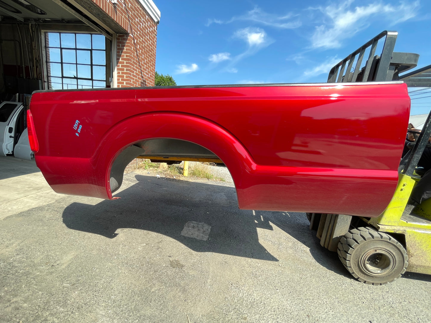 2011-2016 Superduty 8’ Bed color RR #12539
