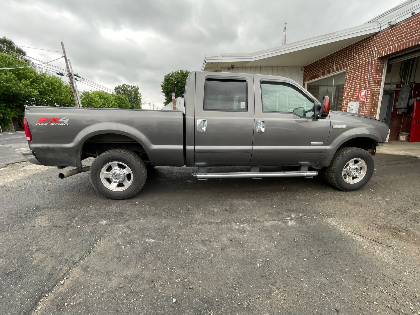 2005-2007 Superduty Crew Cab No Sunroof SOLD STRIPPED- FITS 99-07 SUPERDUTYS