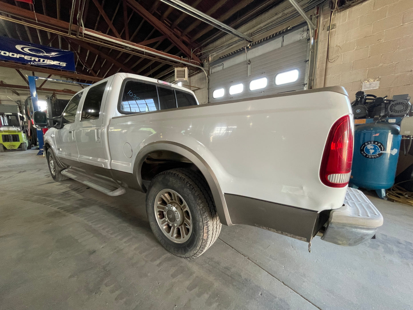 99-10 Superduty 6’9” Bed colors z1/AQ