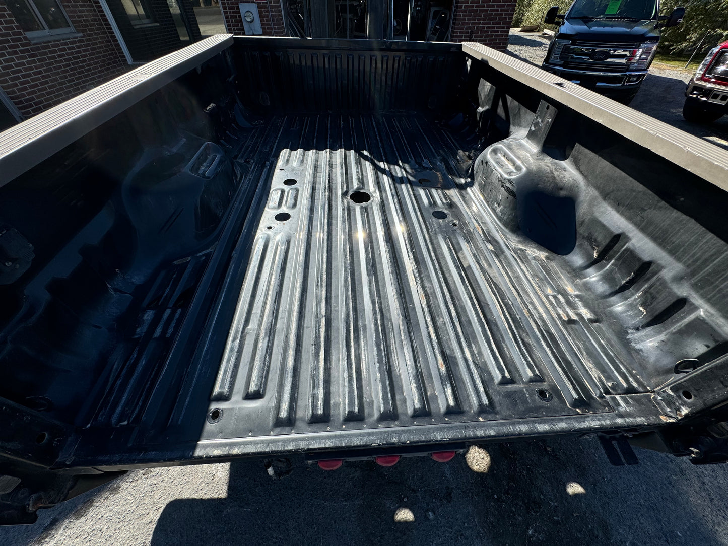 11-16 Superduty 8’ DRW Bed tuxedo black/ adobe #1082