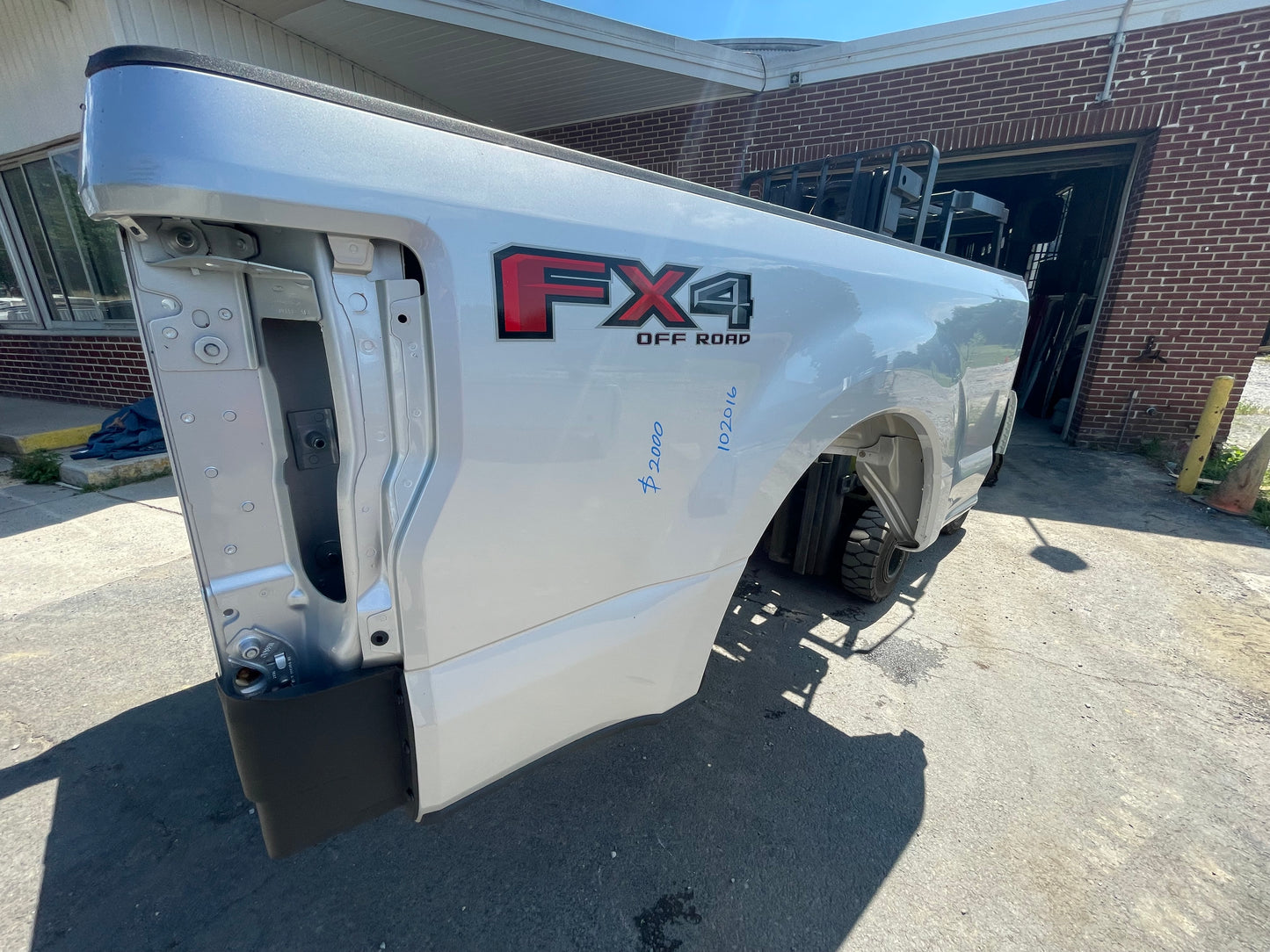 2017-2022 Superduty 6’9” Silver UX