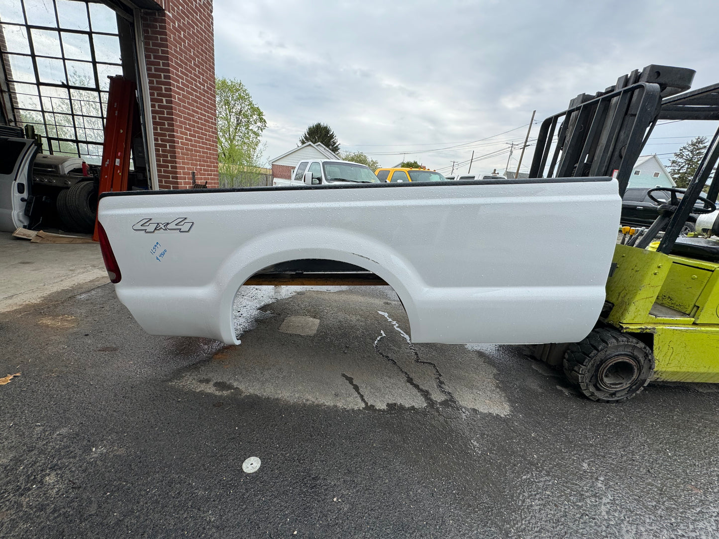 1999-2010 Superduty 8’ bed Oxford white #12599