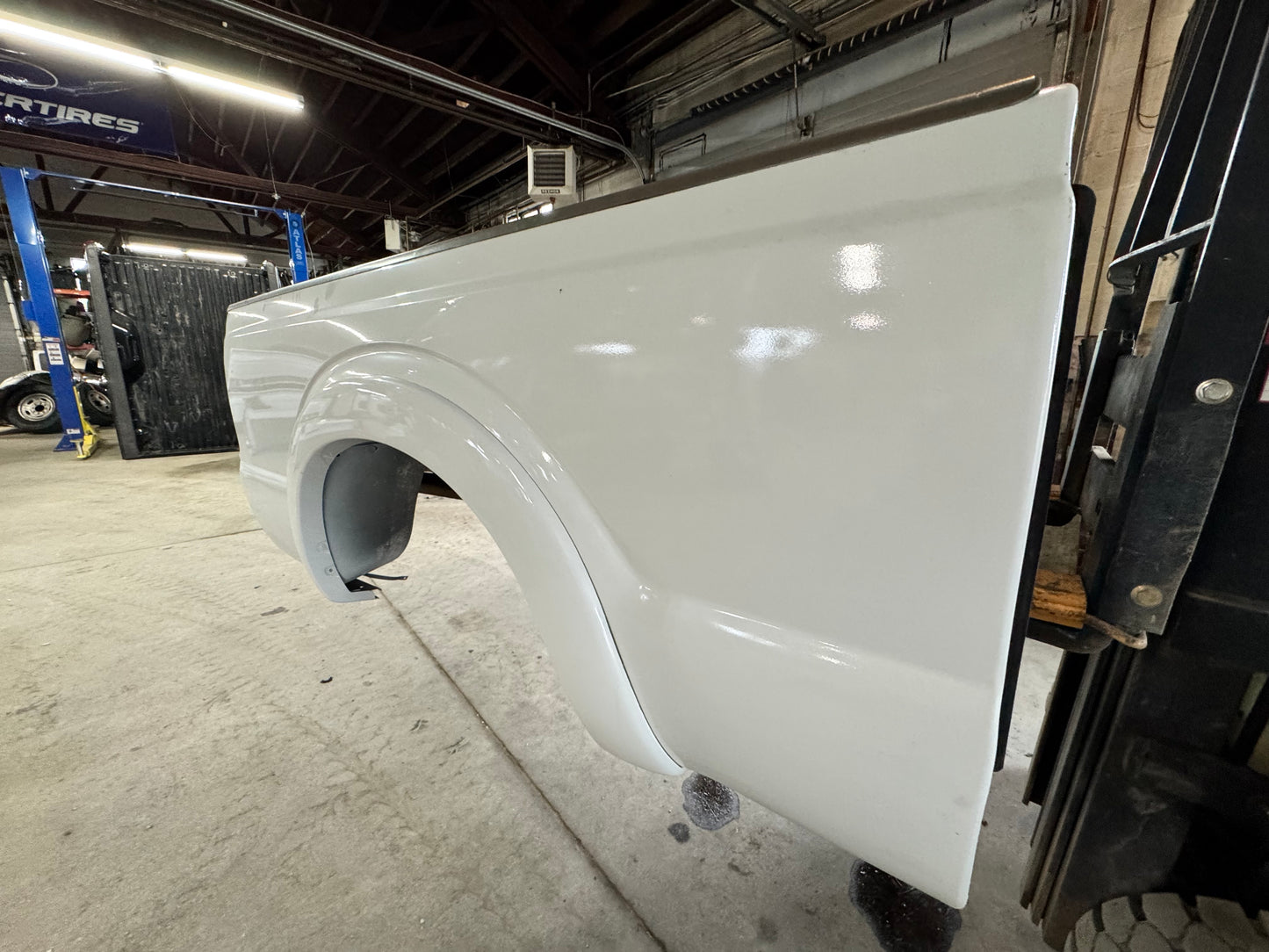 11-16 Superduty 6’9” Bed Oxford white #12718