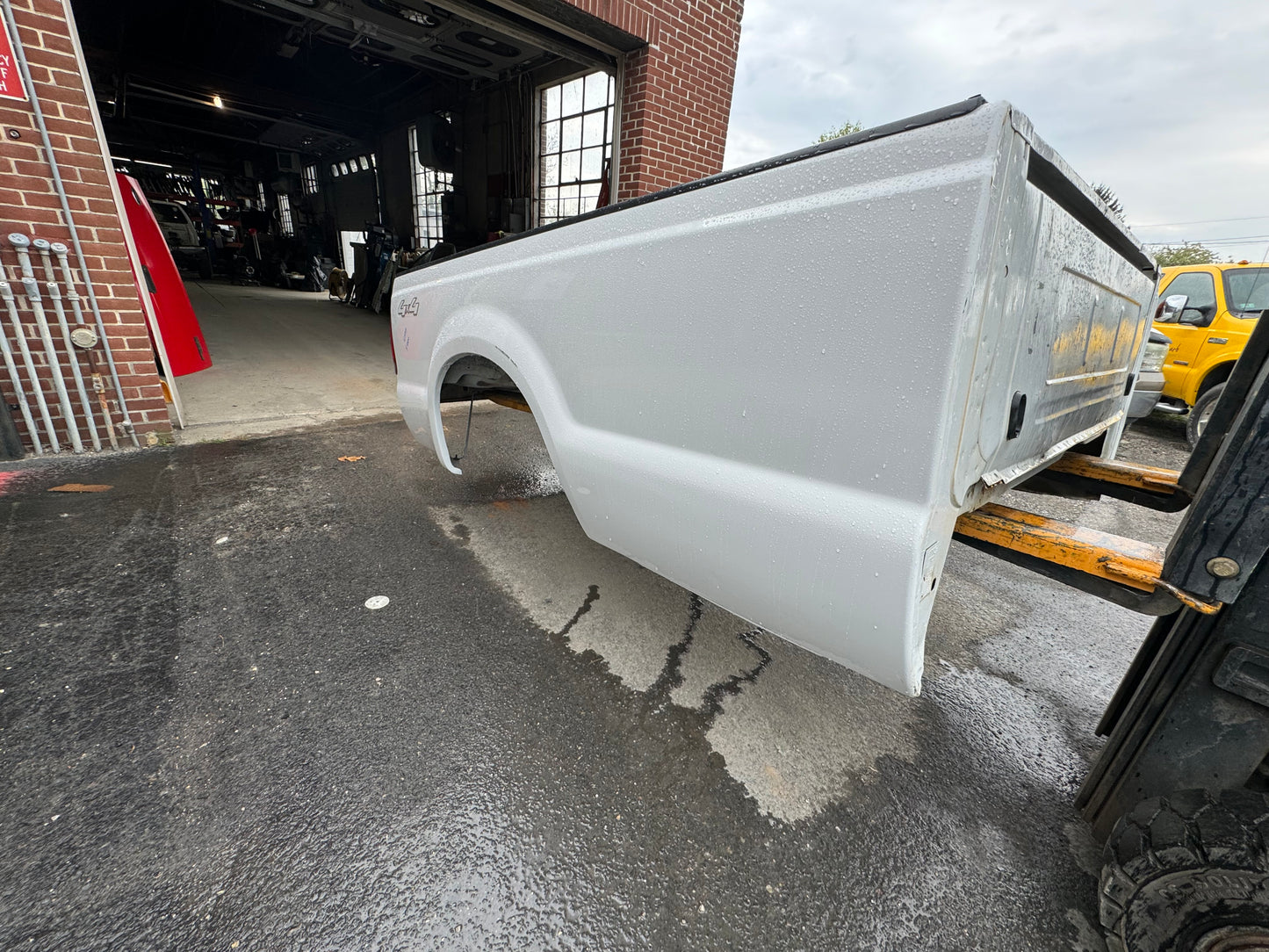 1999-2010 Superduty 8’ bed Oxford white #12599