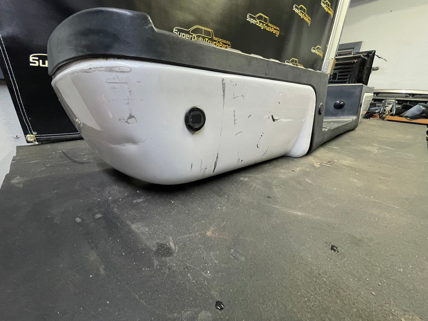 2011-2016 Superduty Rear Bumper Pearl White UG #12603