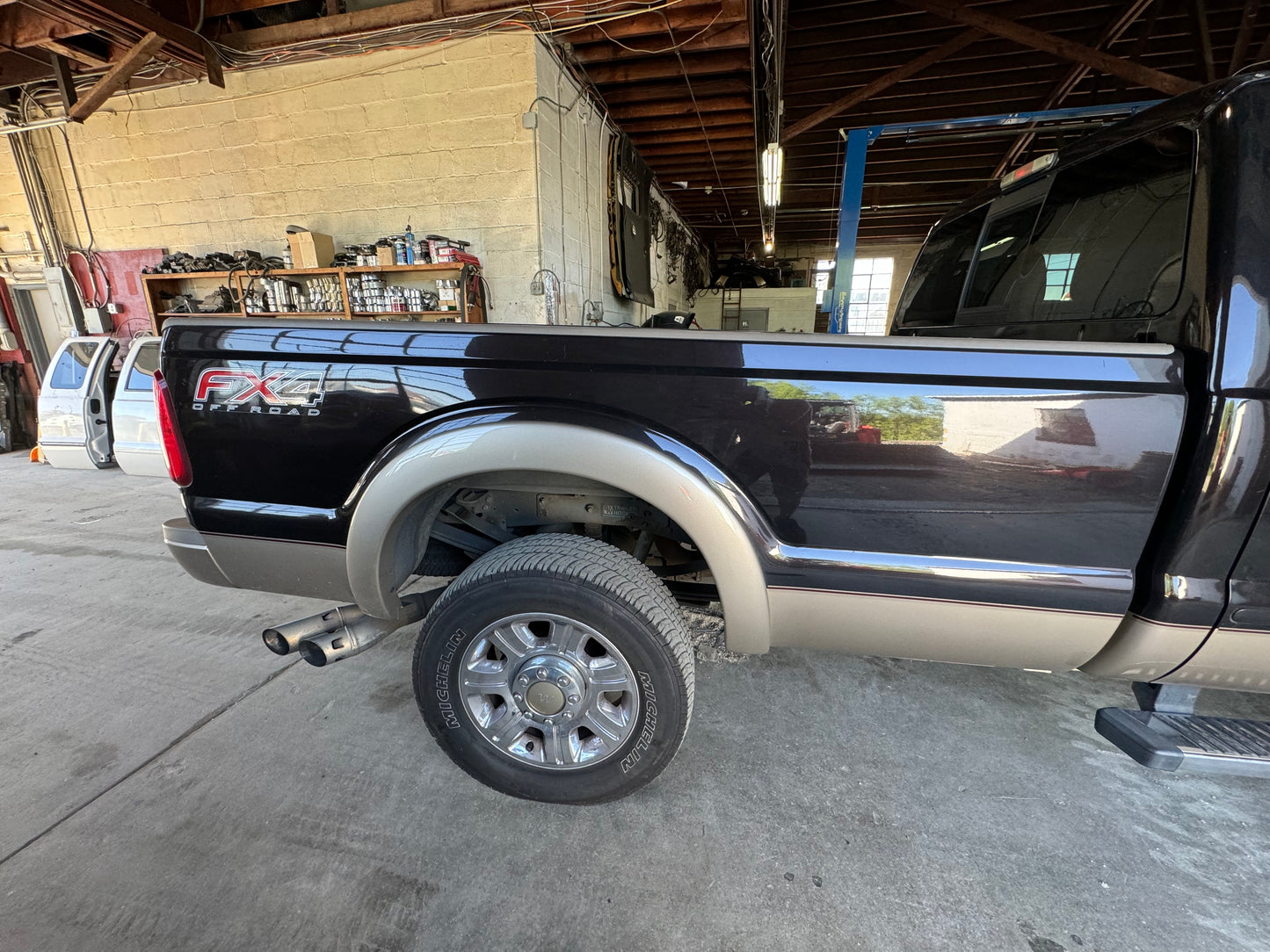 2011-2016 Superduty 8’ bed Kodiak brown/adobe #1070