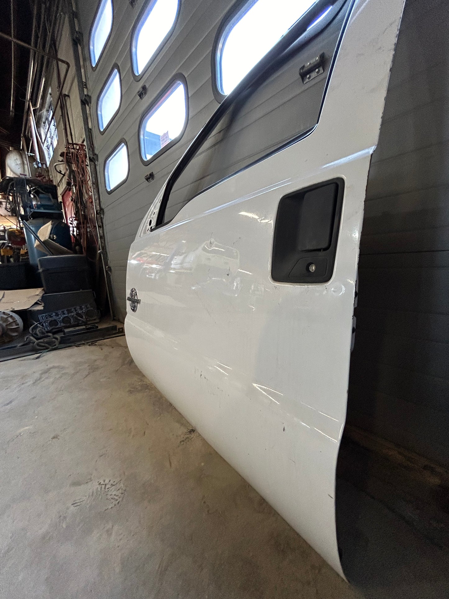 2011-2016 Superduty Driver Front Door Oxford White #12611