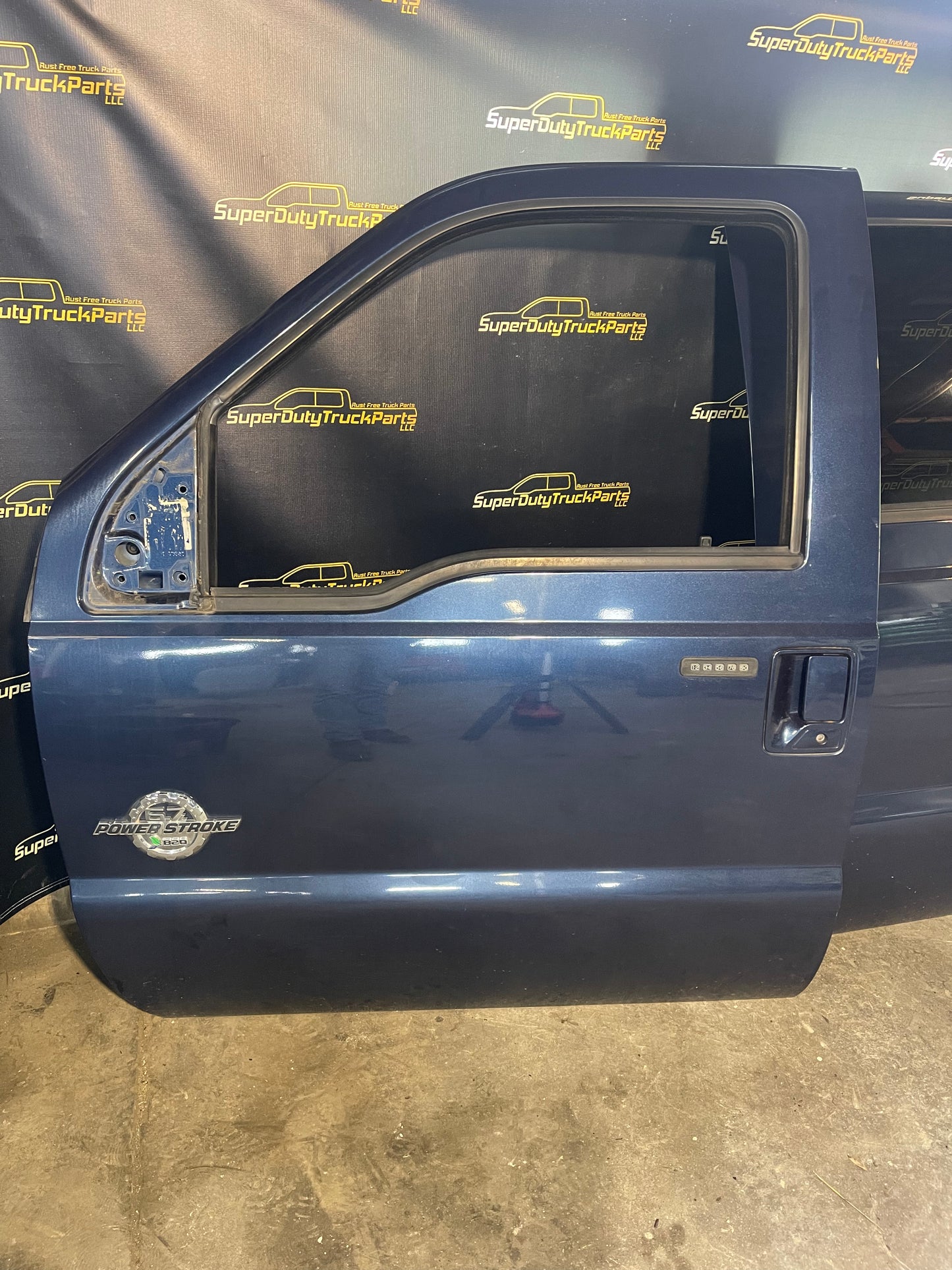 2011-2016 Superduty Crew Cab LH Front Door Blue Jeans N1