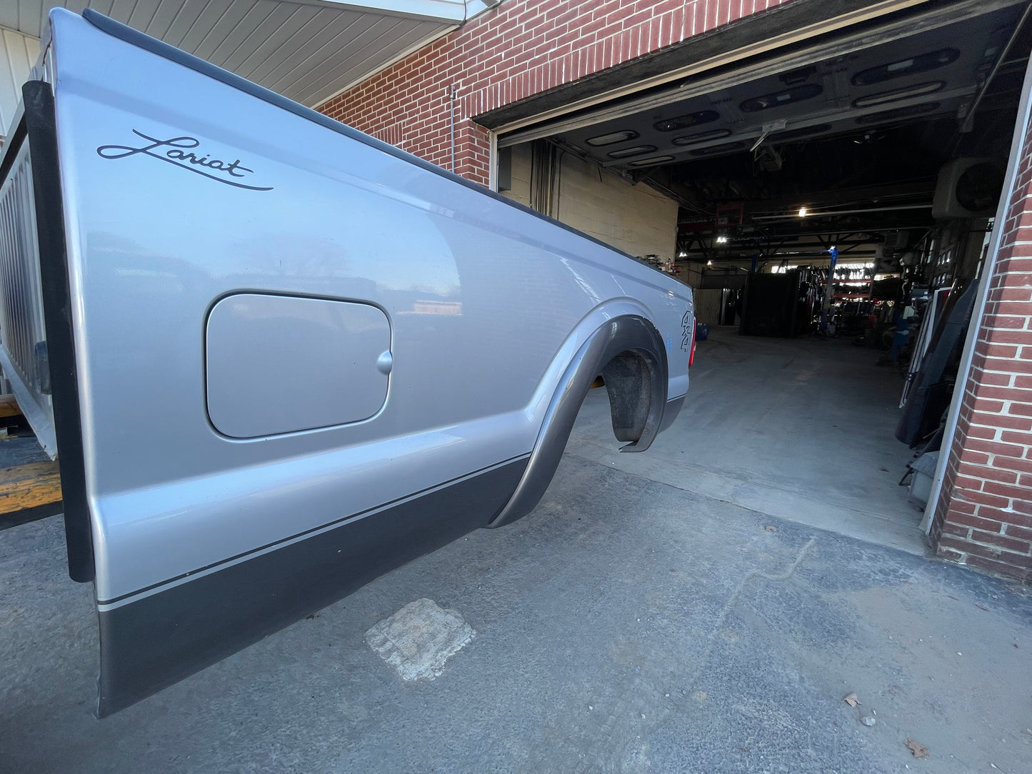 2011-2016 Superduty 8’ color UX/J7 #12321