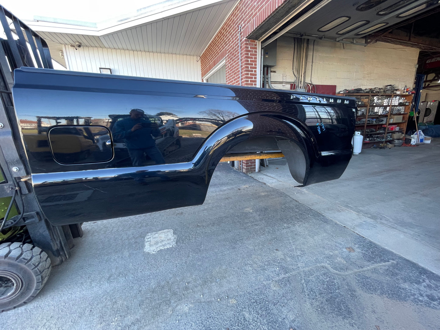2011-2016 Superduty 8’ tuxedo black UH #12317