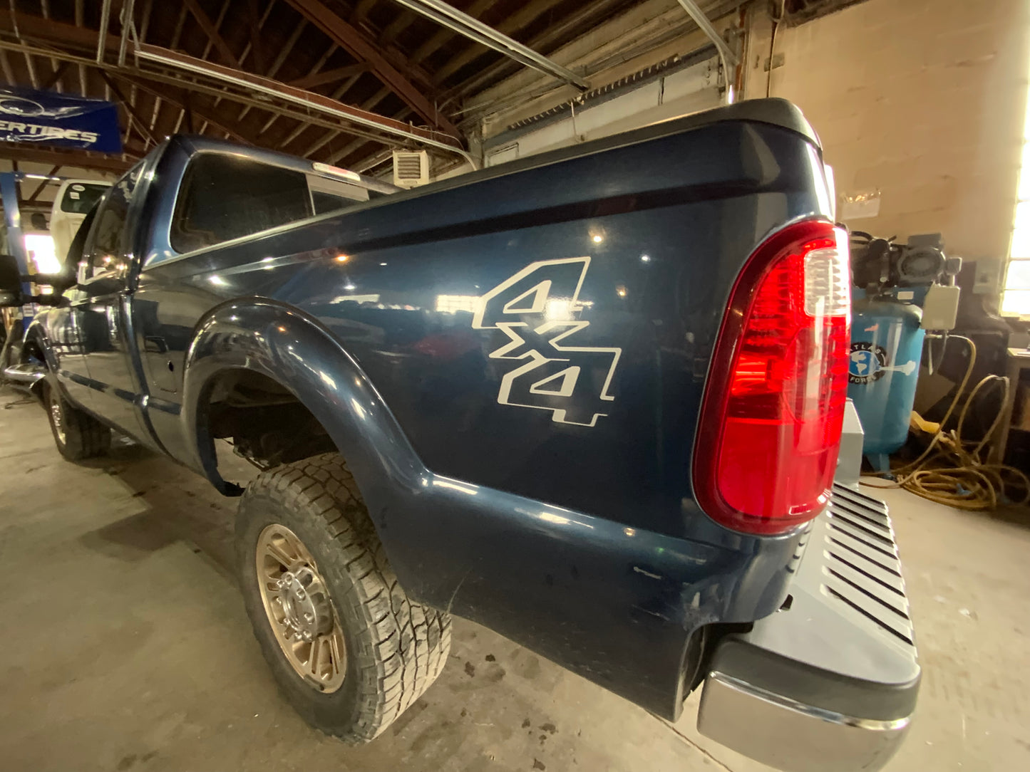 11-16 Superduty 6’9” Bed Blue Jeans