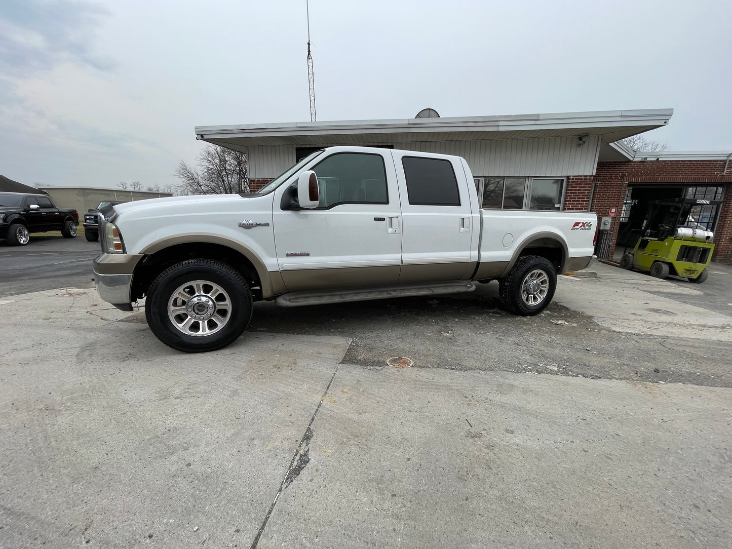 2005 F250 King Ranch 177k miles- Clean Title