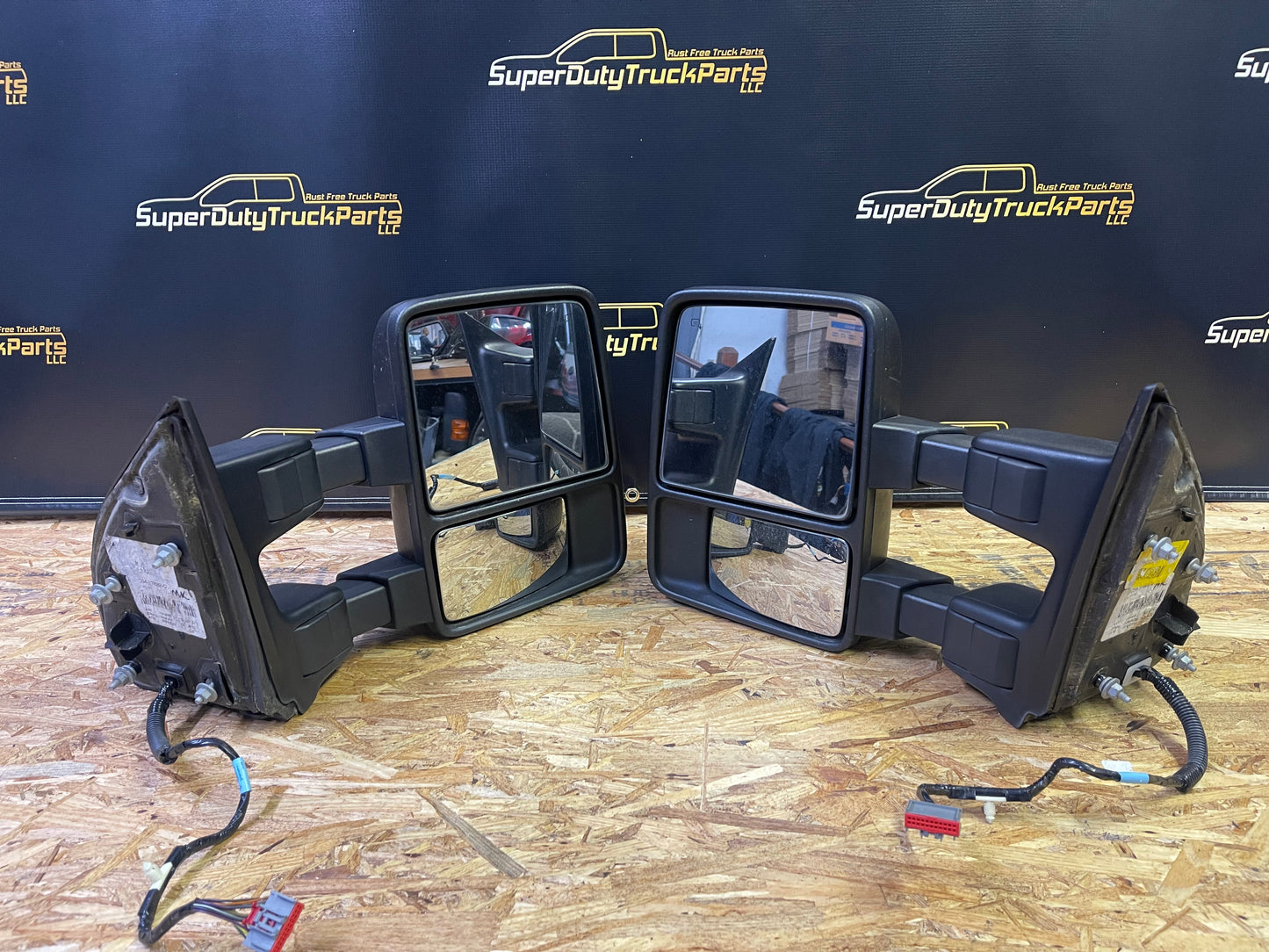 2011-2016 Superduty Mirrors. Power Folding, Telescope with Memory #1045