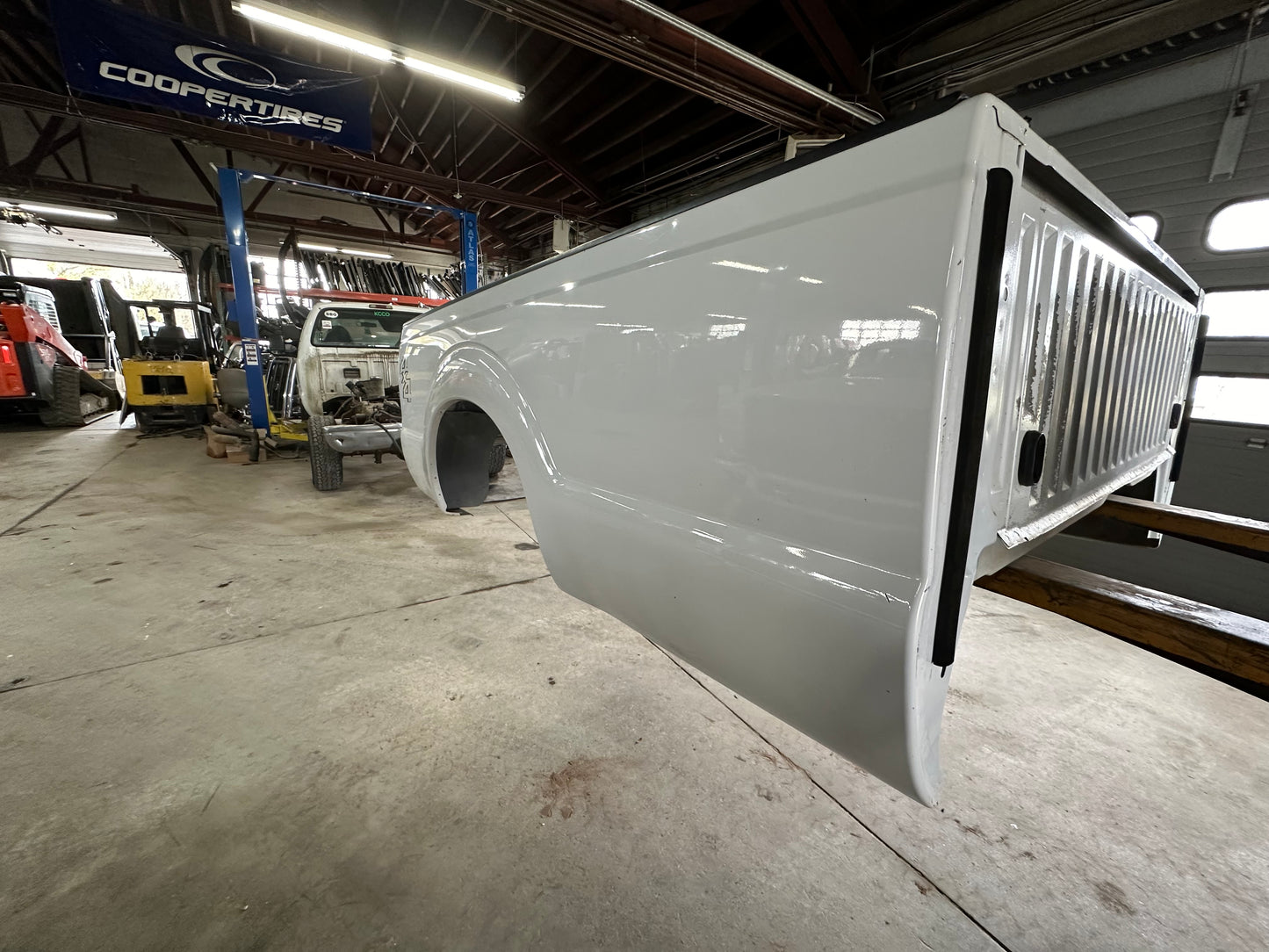 2011-2016 Superduty 8’ bed Oxford white #12592