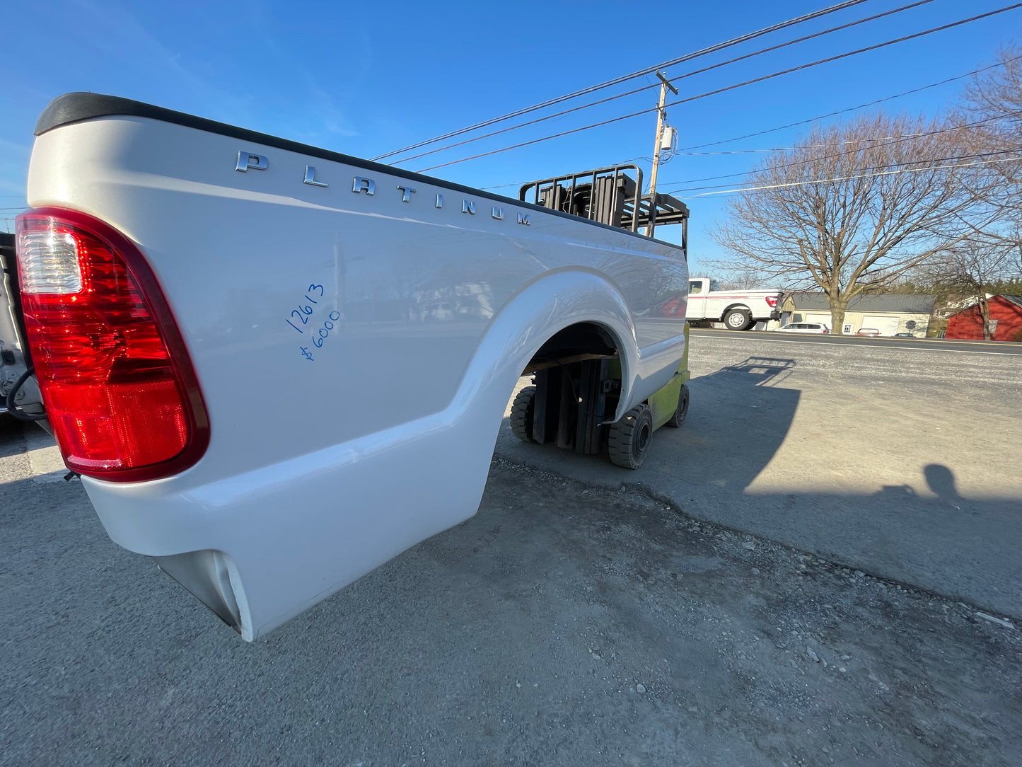 2011-2016 Superduty 8’ bed pearl white UG #12613
