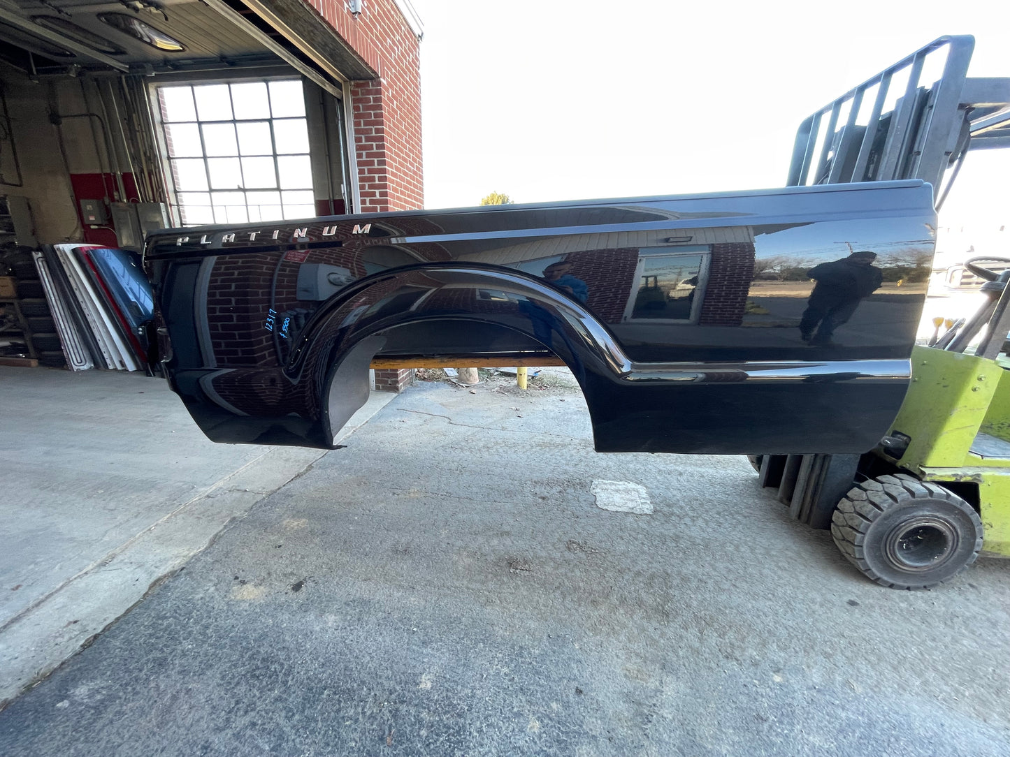 2011-2016 Superduty 8’ tuxedo black UH #12317