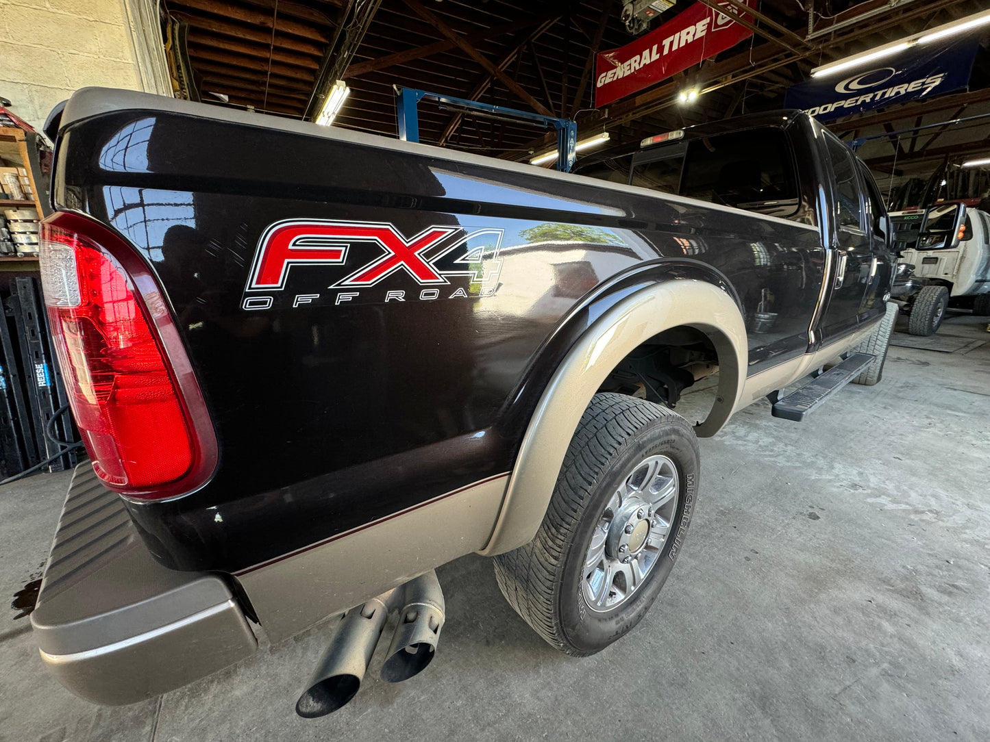 2011-2016 Superduty 8’ bed Kodiak brown/adobe #1070